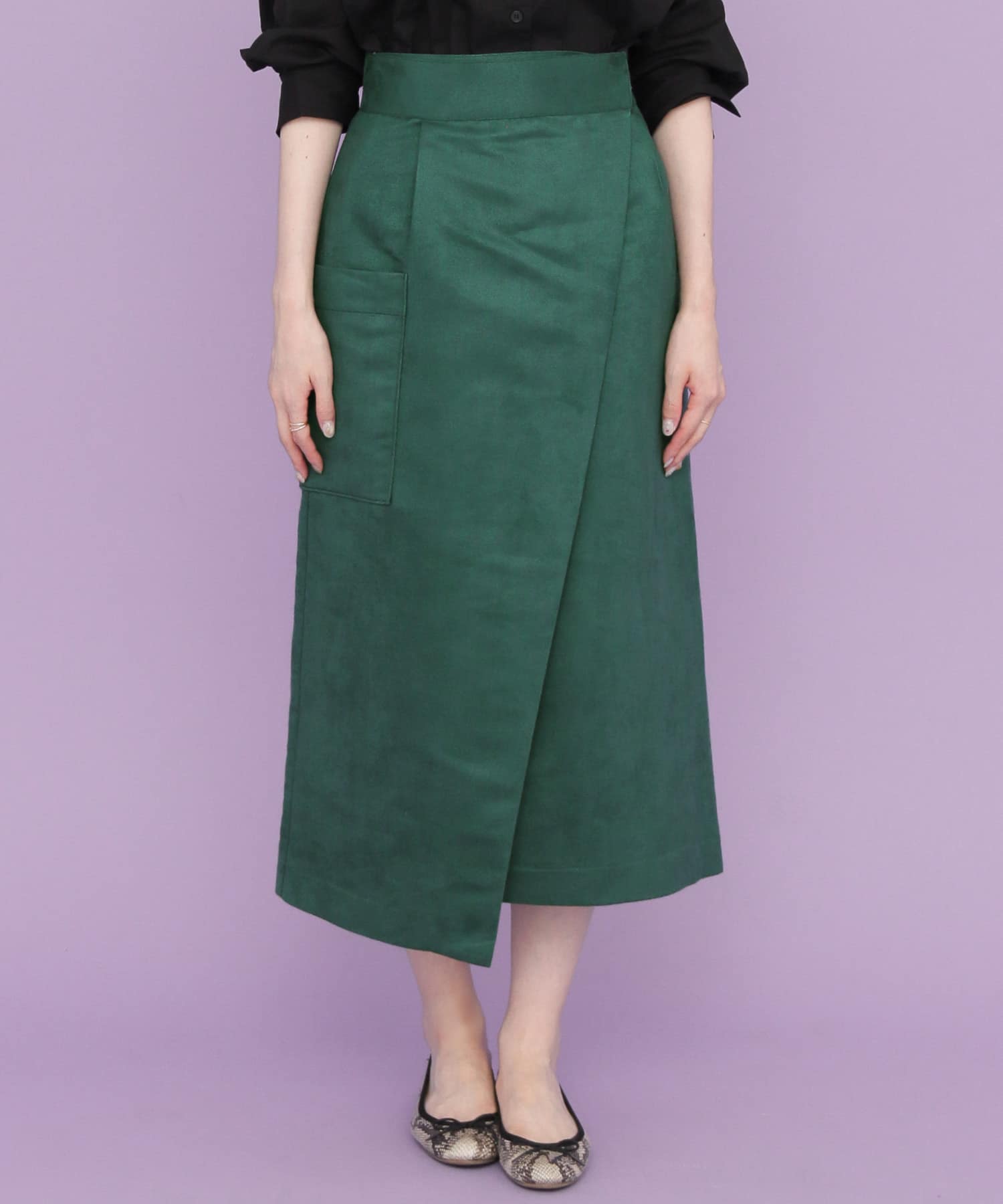 GREEN