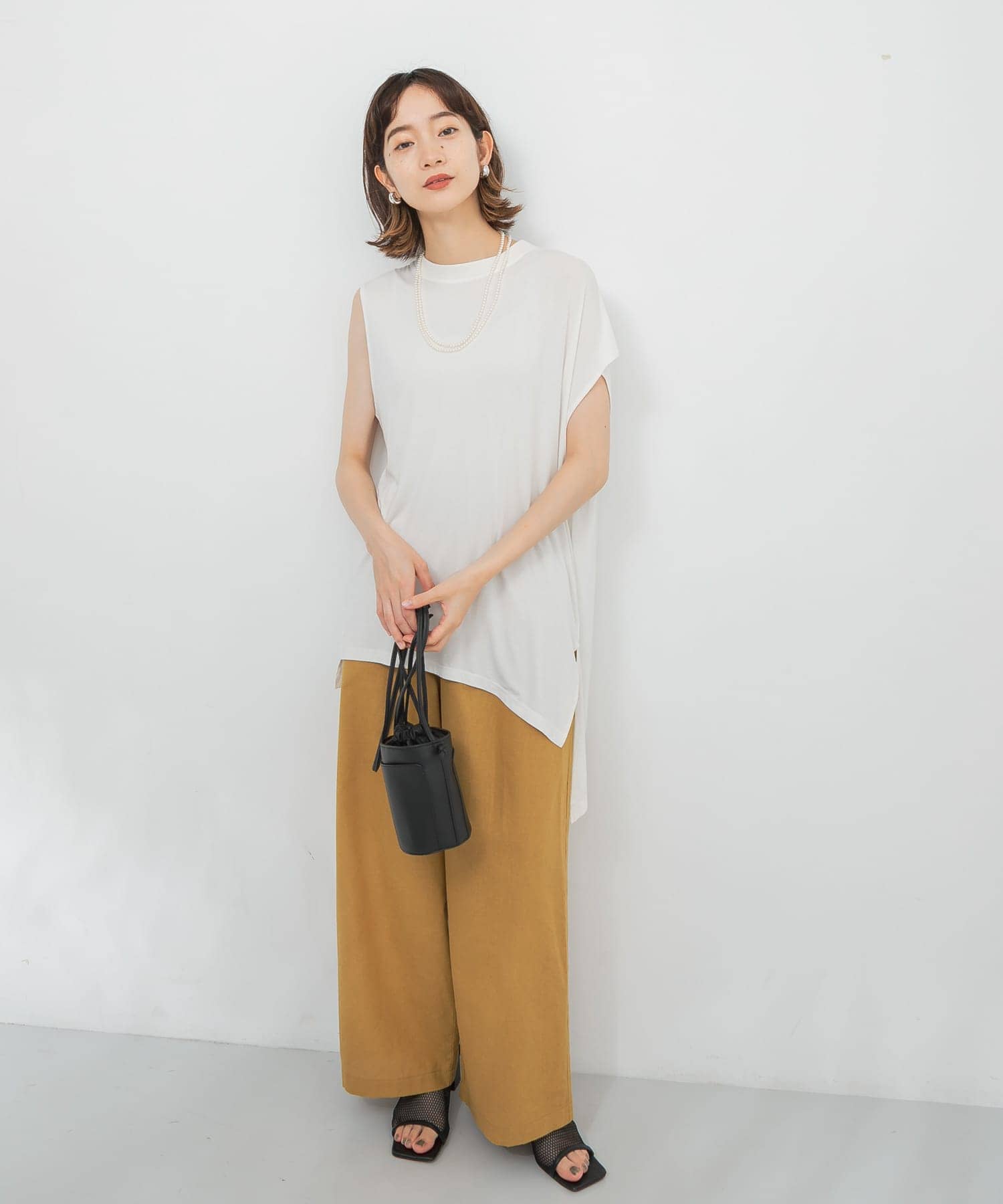 身長：159cm サイズ：one