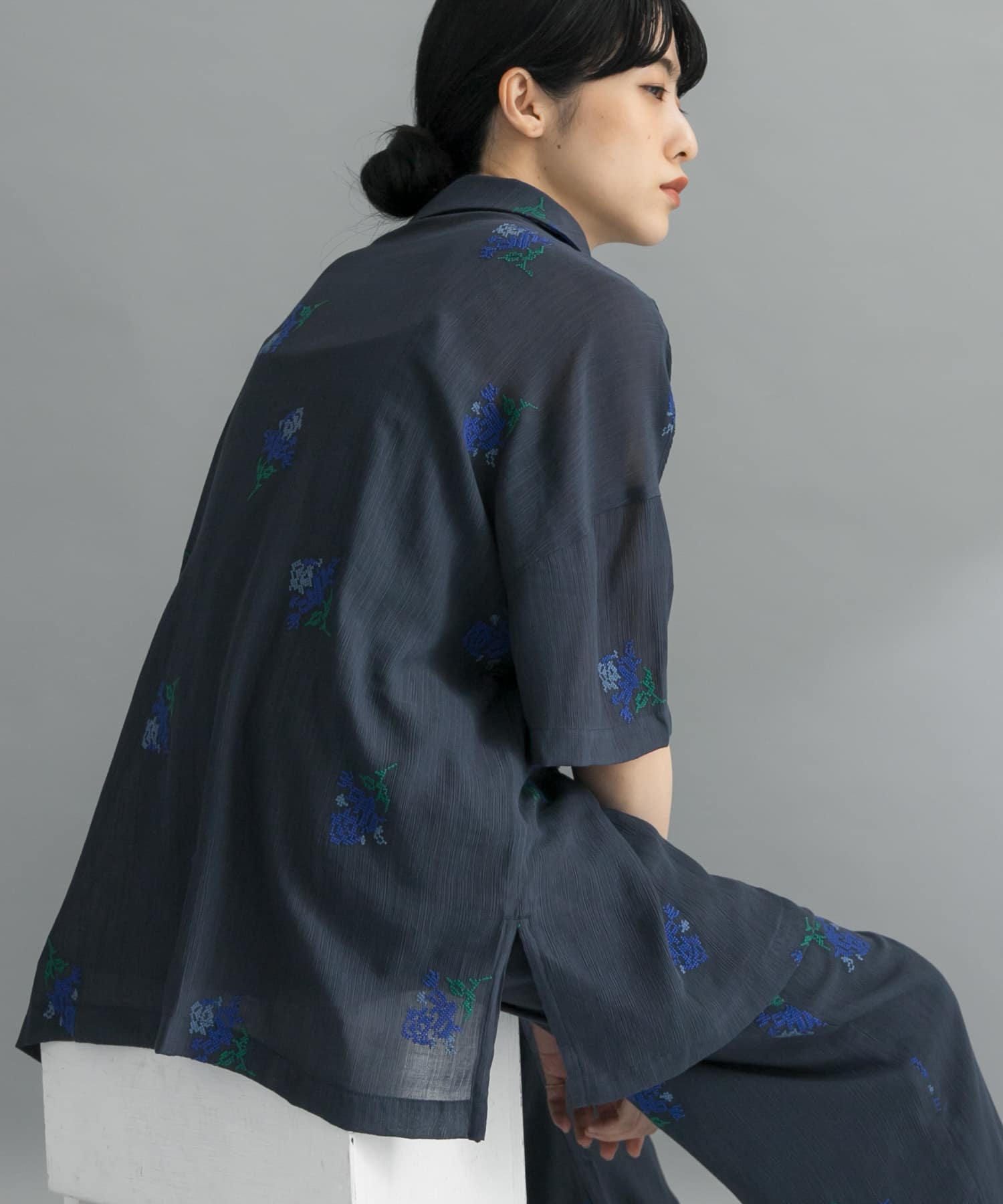 『WEB限定』エンブロイダリーワイドシャツ