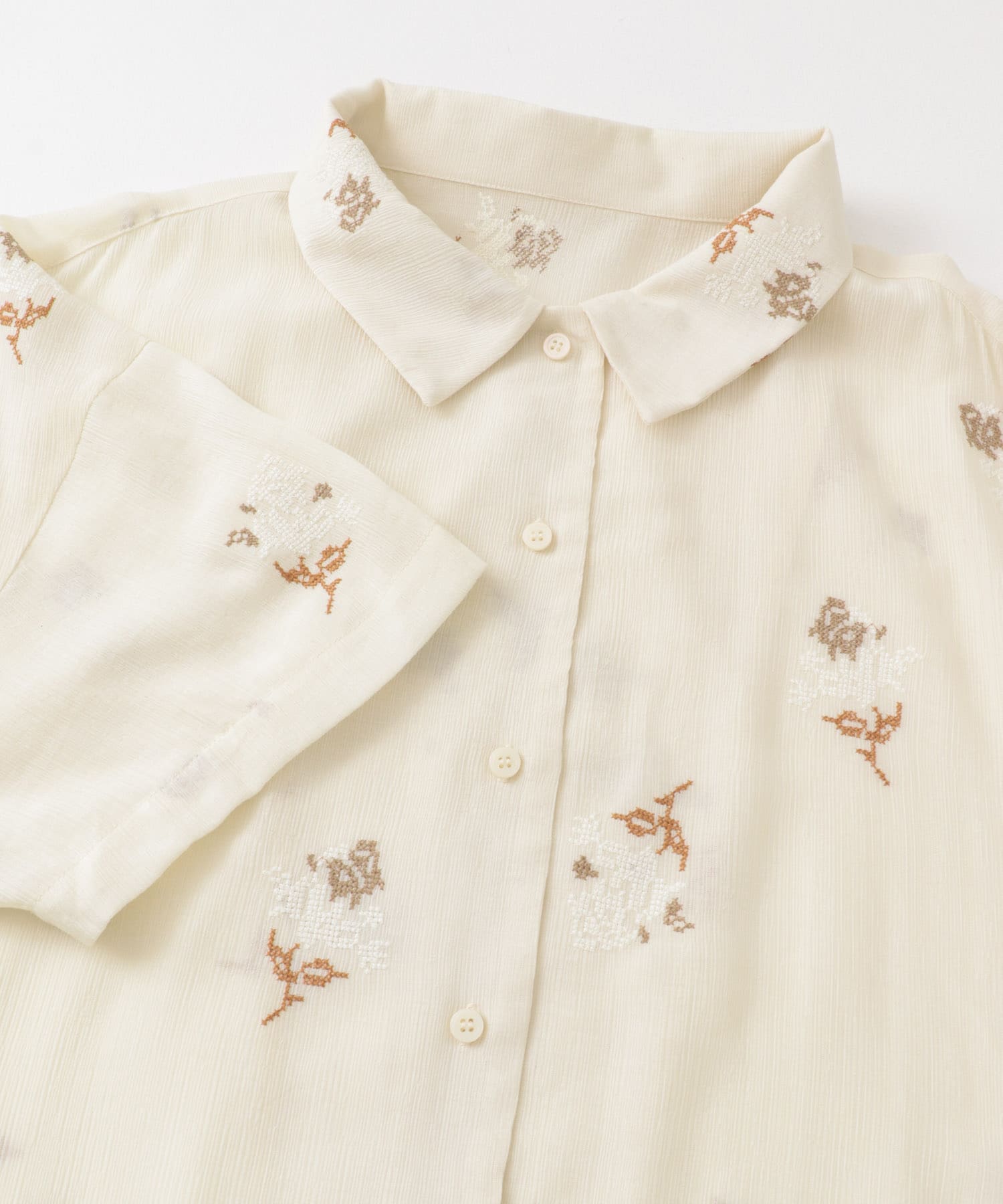 『WEB限定』エンブロイダリーワイドシャツ IVORY one