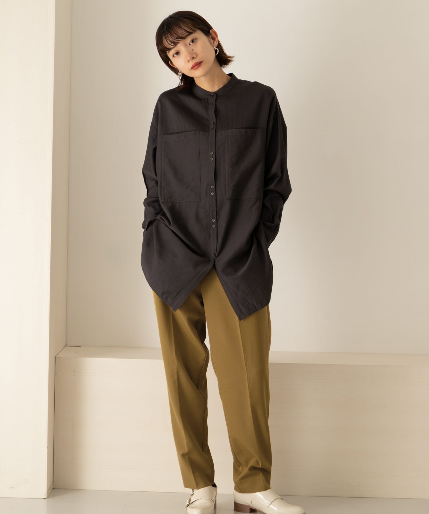 illi　ワンタックスリムテーパードパンツ MUSTARD 36