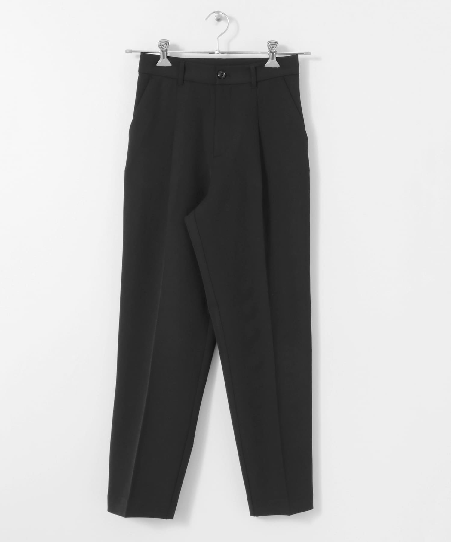 illi　ワンタックスリムテーパードパンツ BLACK 38