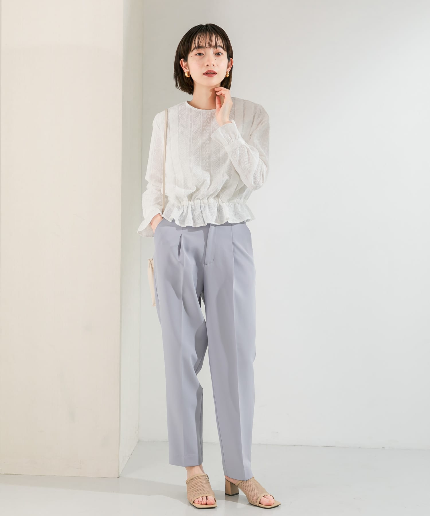 illi　ワンタックスリムテーパードパンツ L.LAVENDER 36