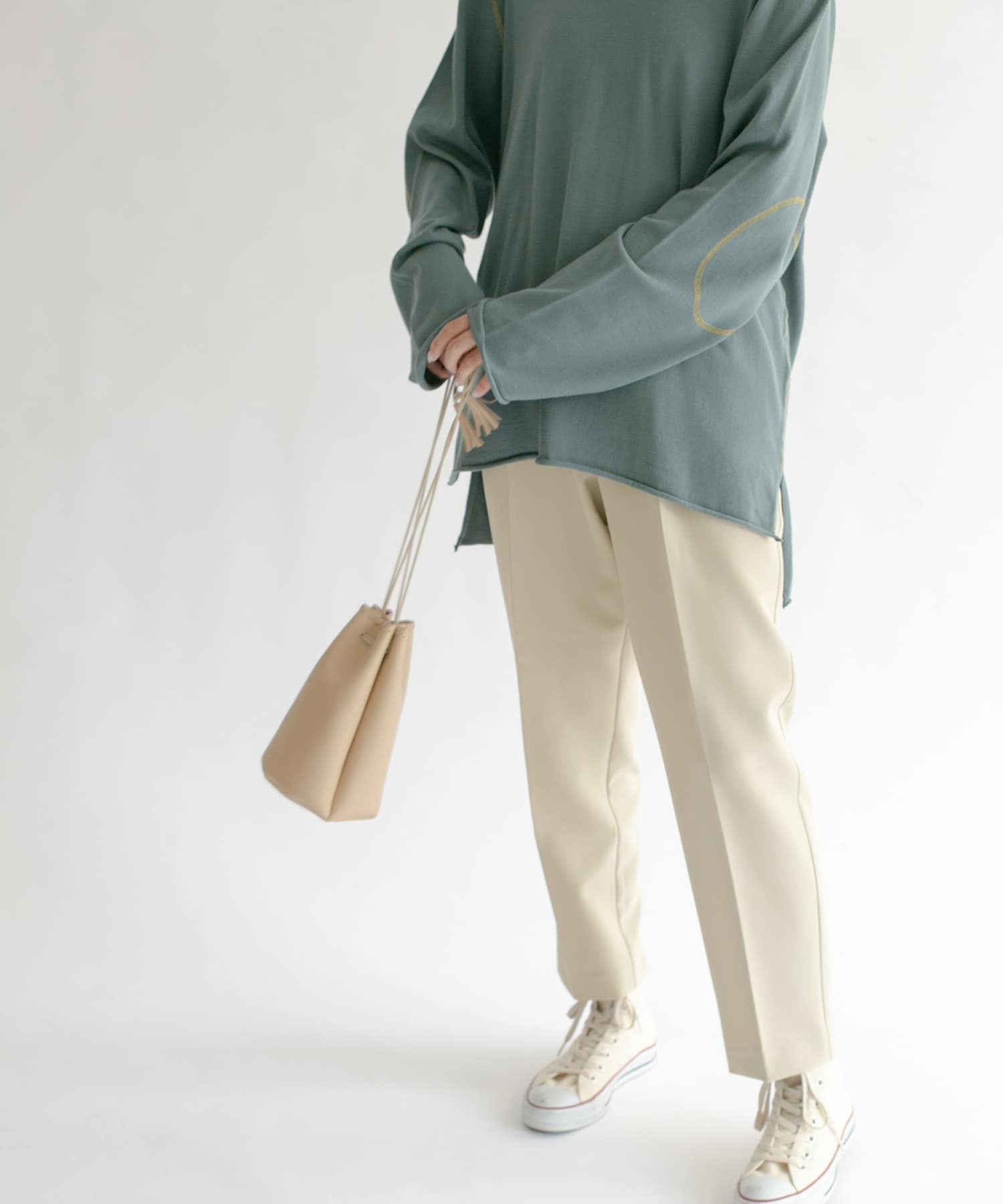 illi　ワンタックスリムテーパードパンツ BEIGE 36