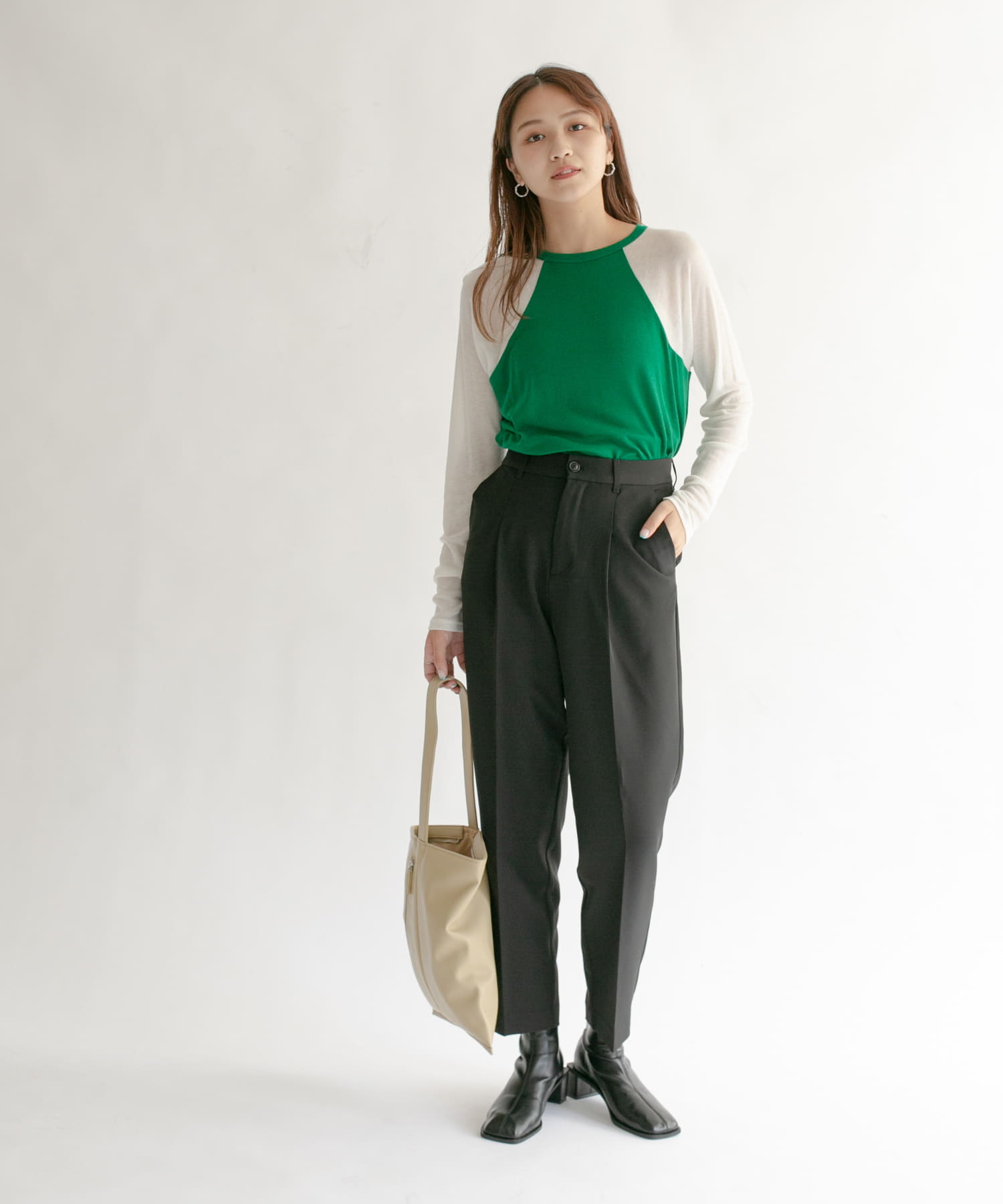 illi　ワンタックスリムテーパードパンツ BLACK 36