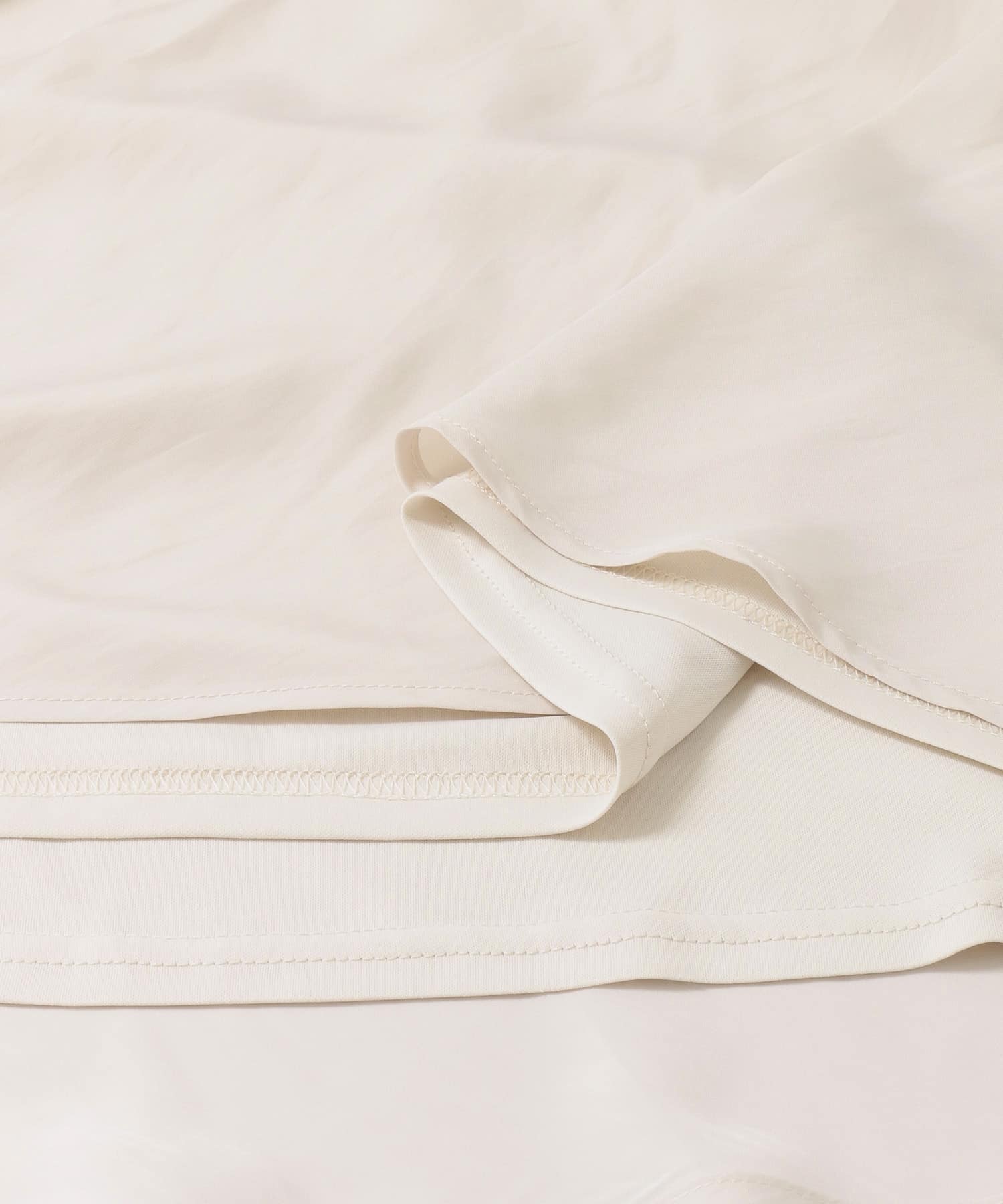 L.BEIGE