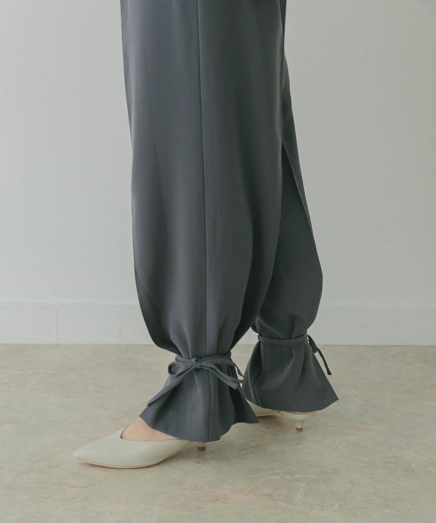 KBF+　スソシボリパンツ∴ CHARCOAL 36
