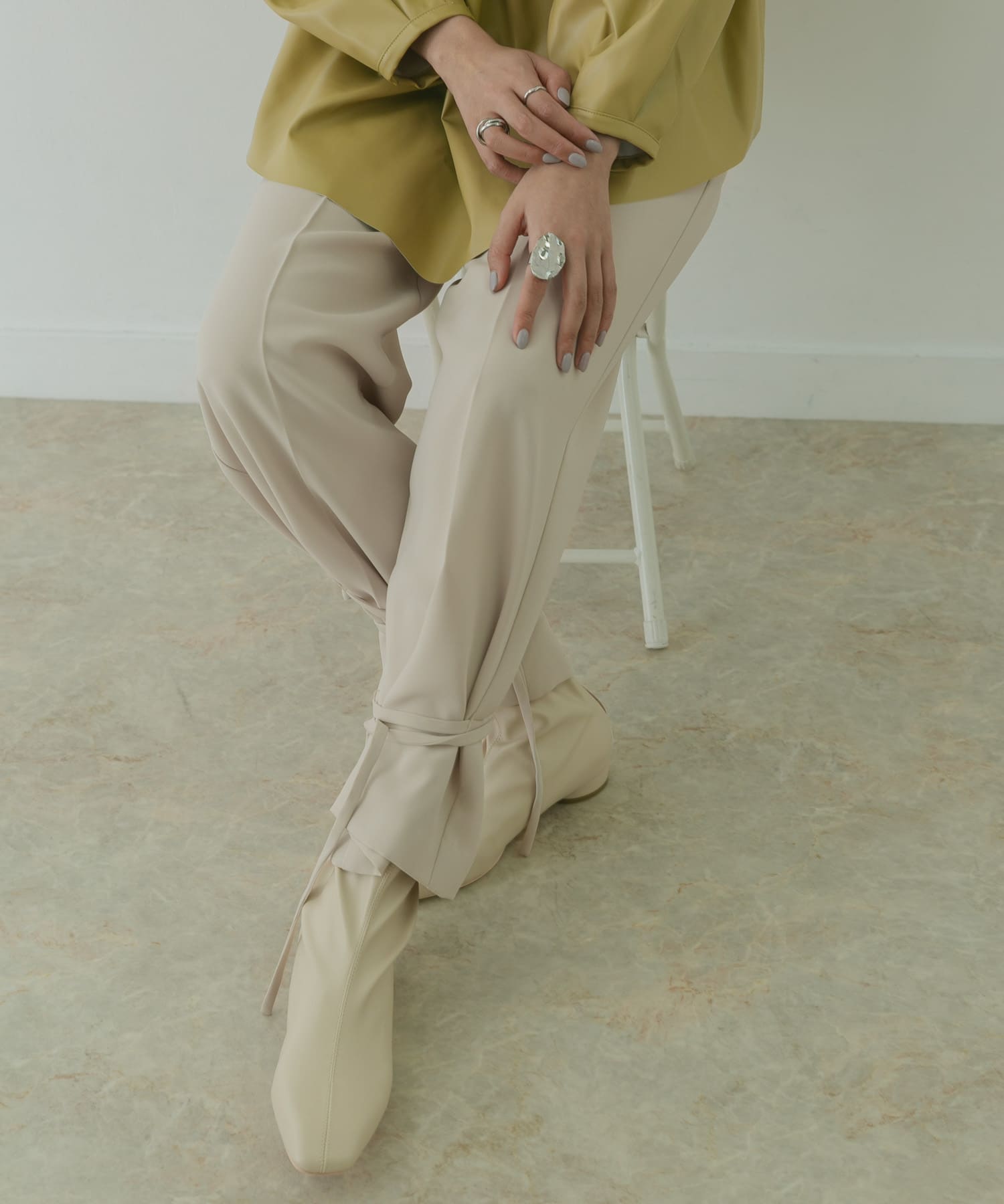 L.BEIGE