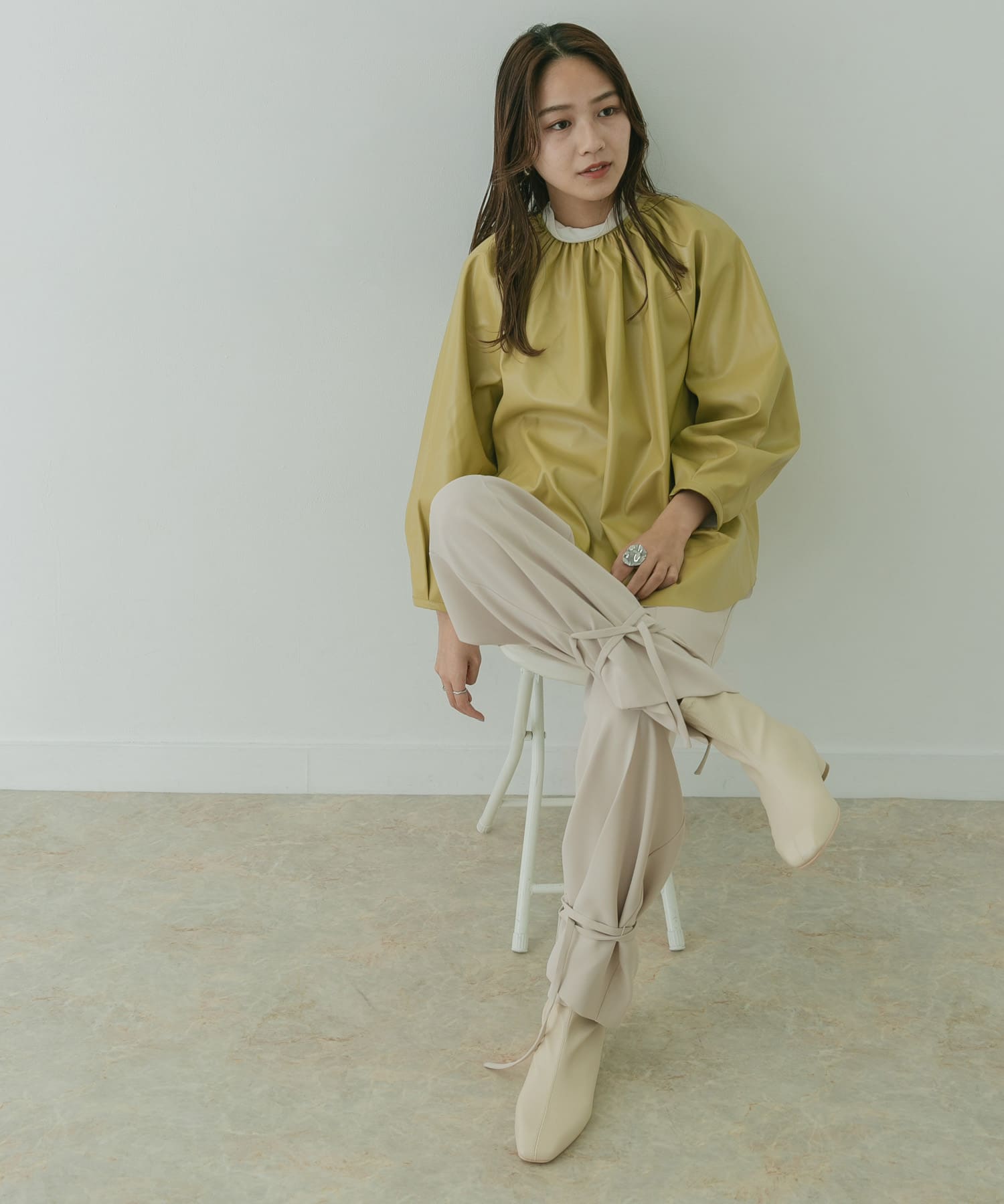 L.BEIGE