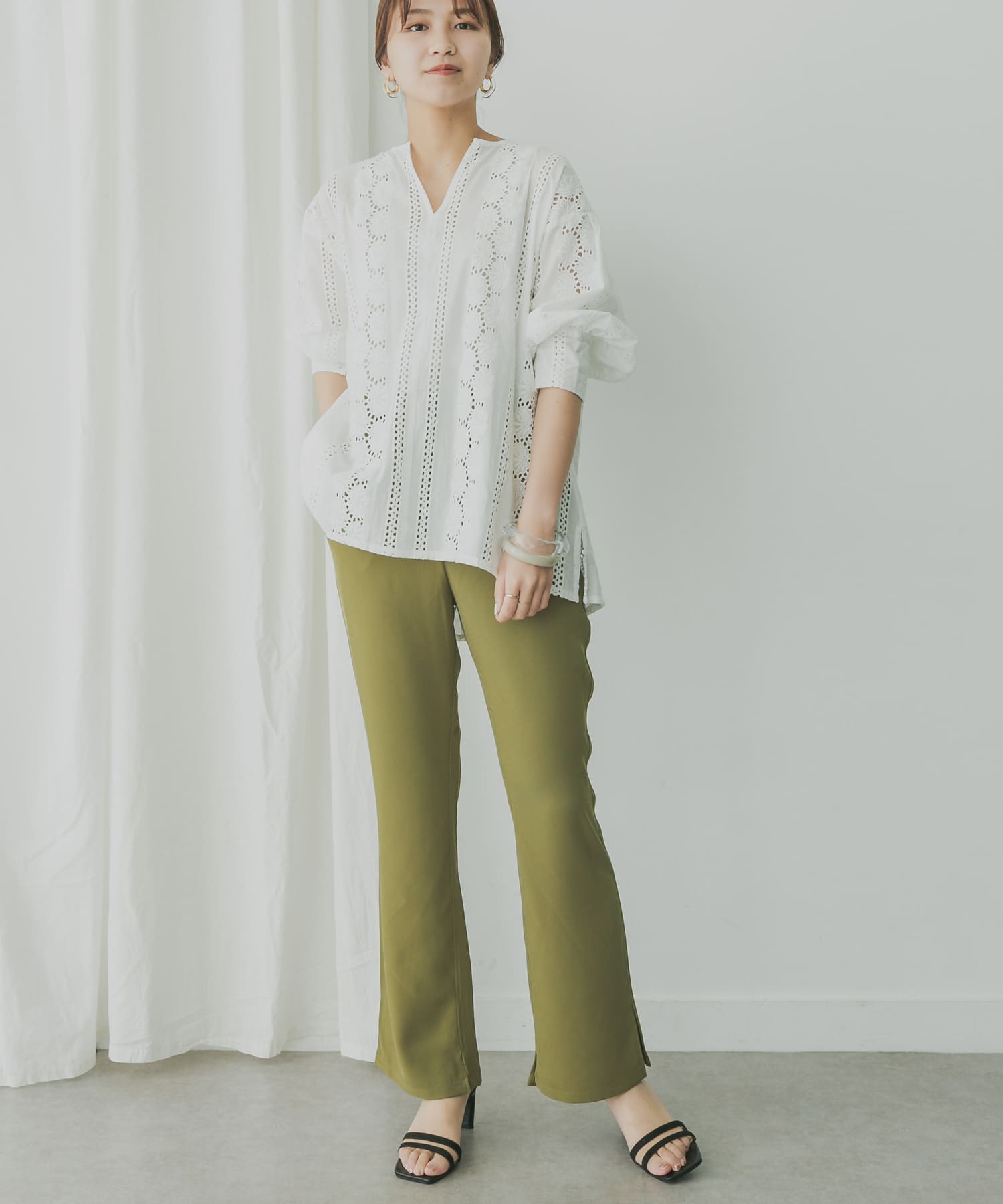 KHAKI