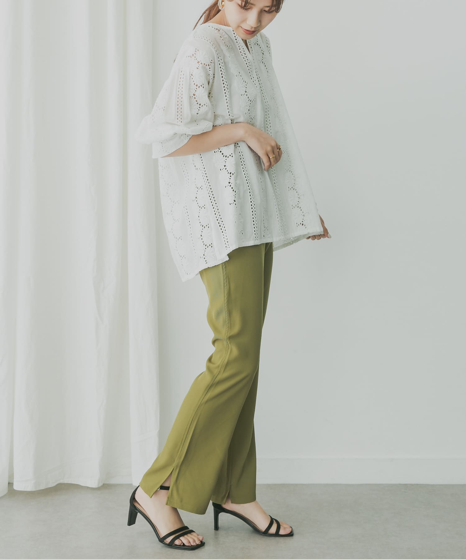 KHAKI