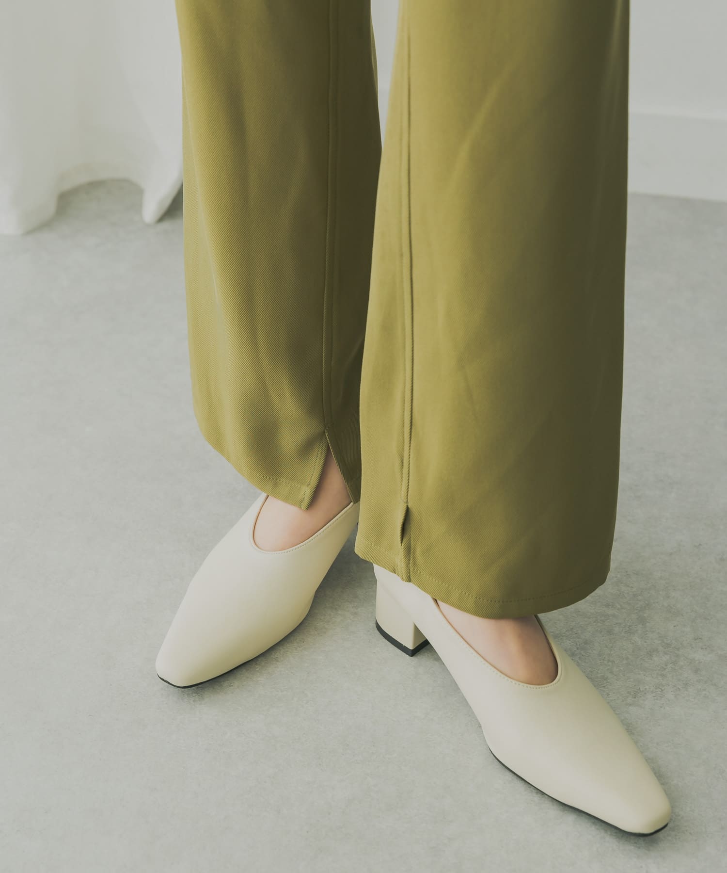 KBF+　セミフレアカラーパンツ KHAKI 36
