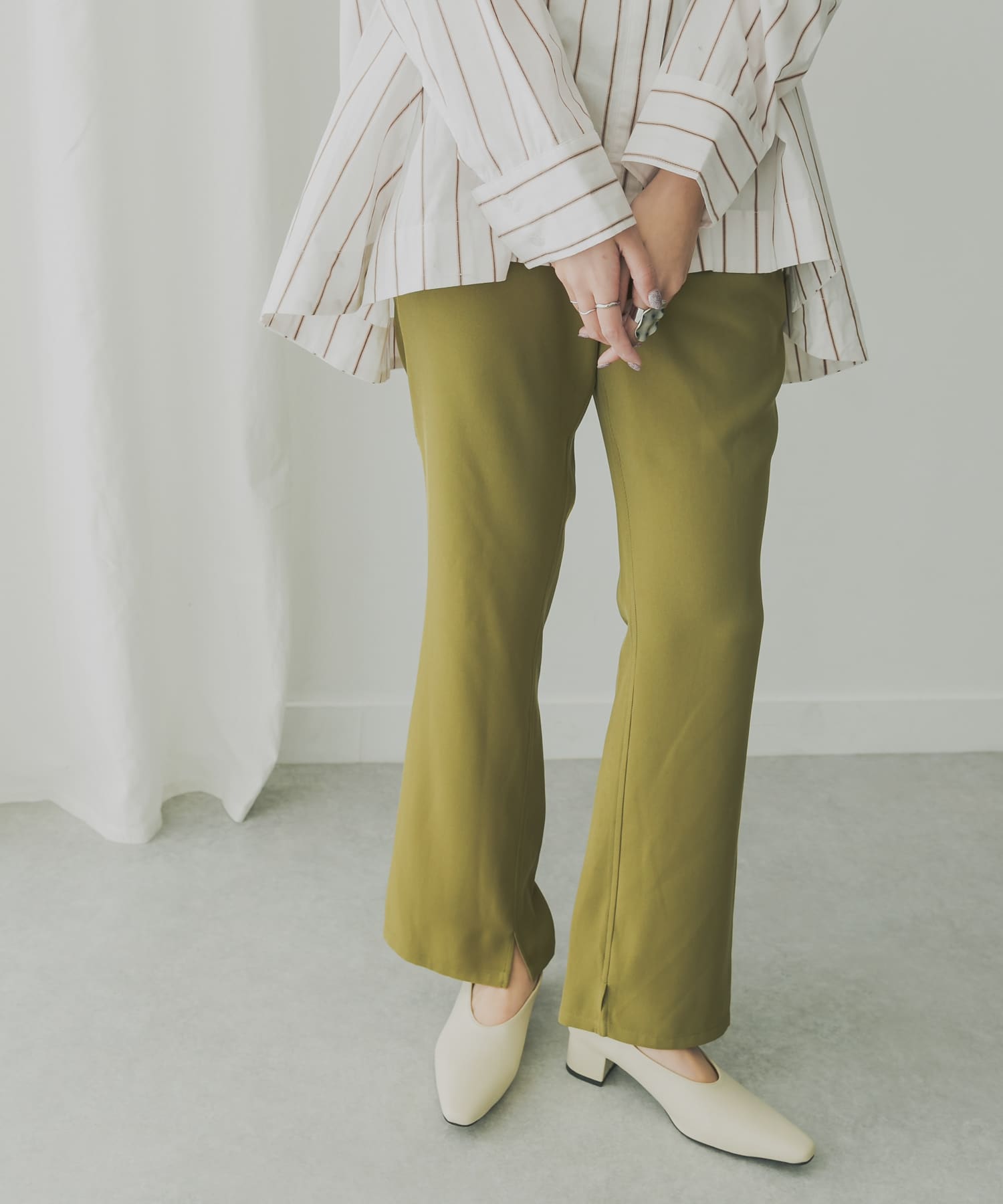 KHAKI