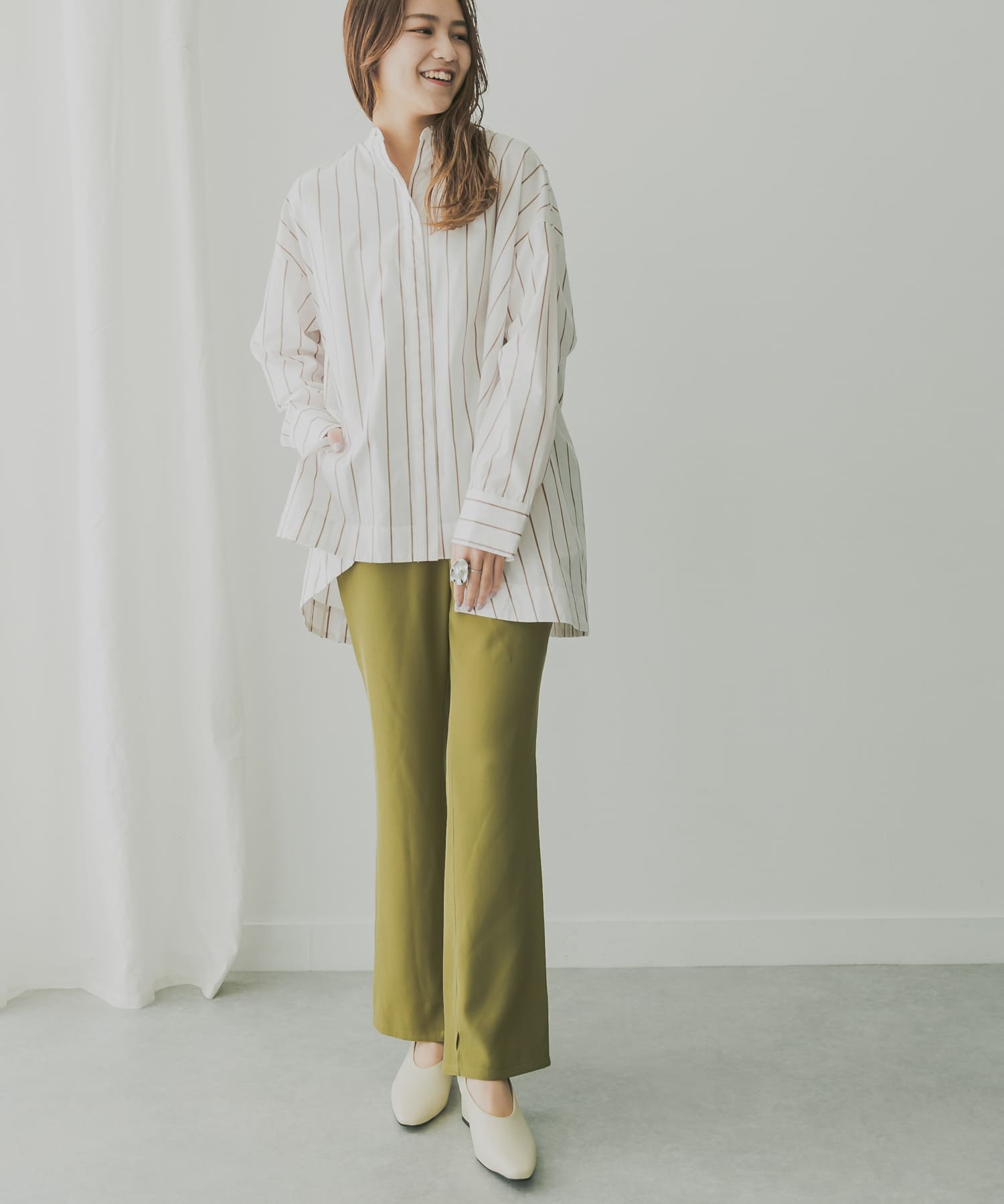KHAKI