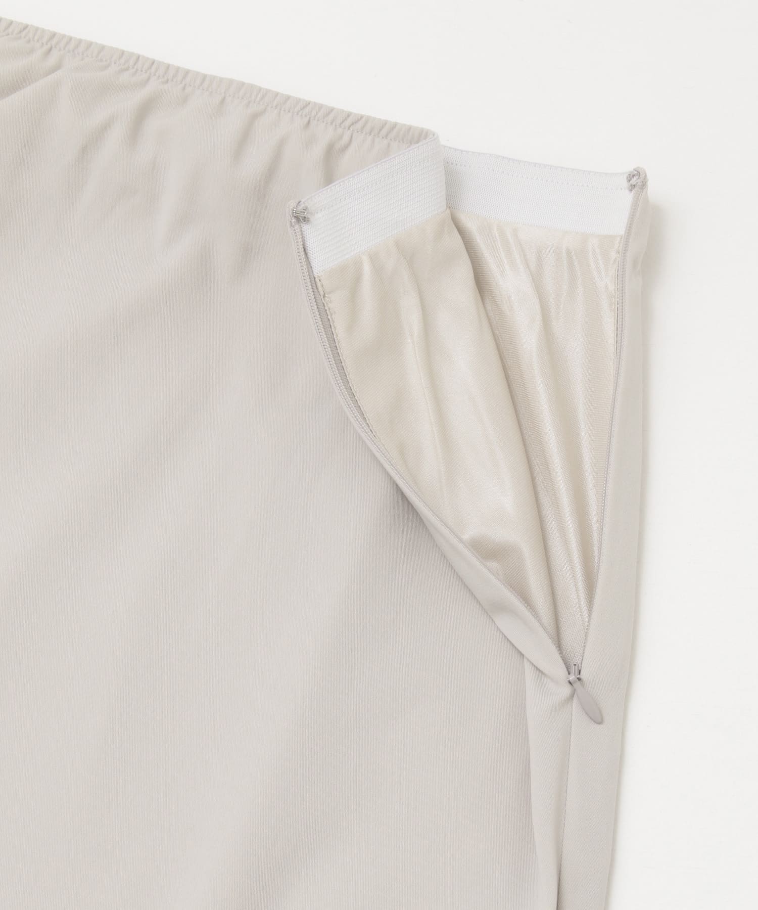 L.BEIGE