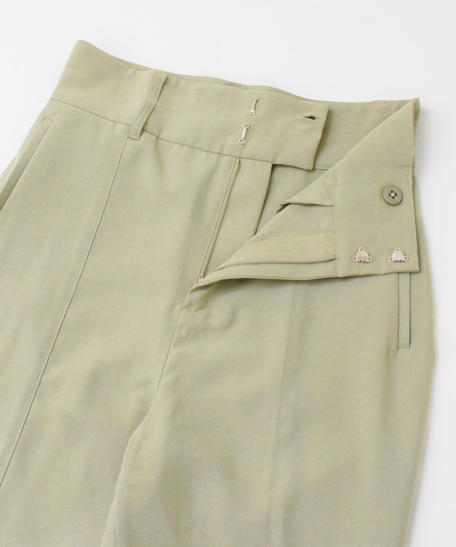 KBF+　スリットスリムパンツ L.GREEN 36