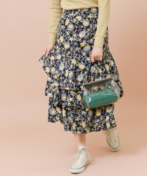 KBF+　フラワープリントボリュームスカート NAVY one