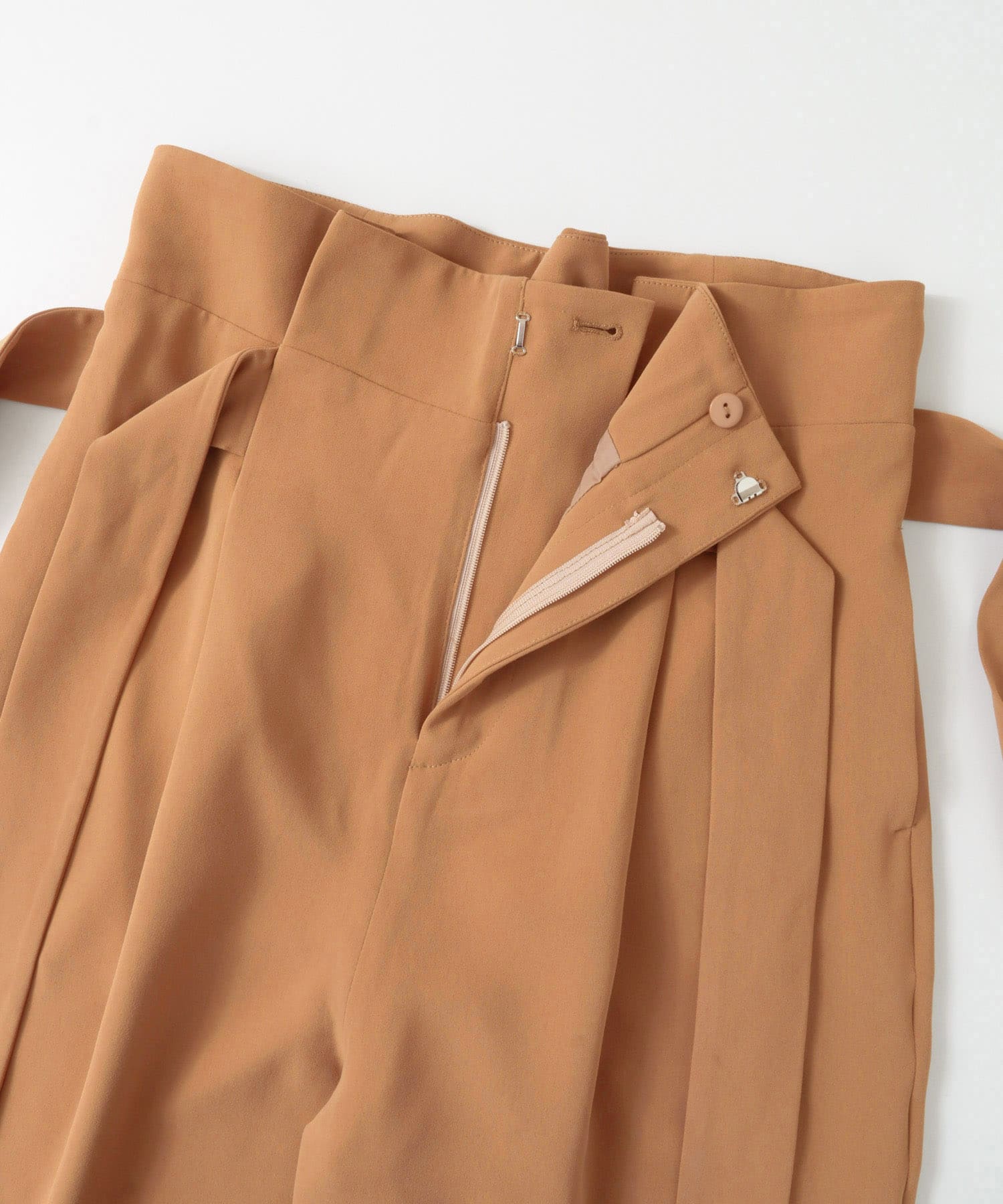 O.BEIGE