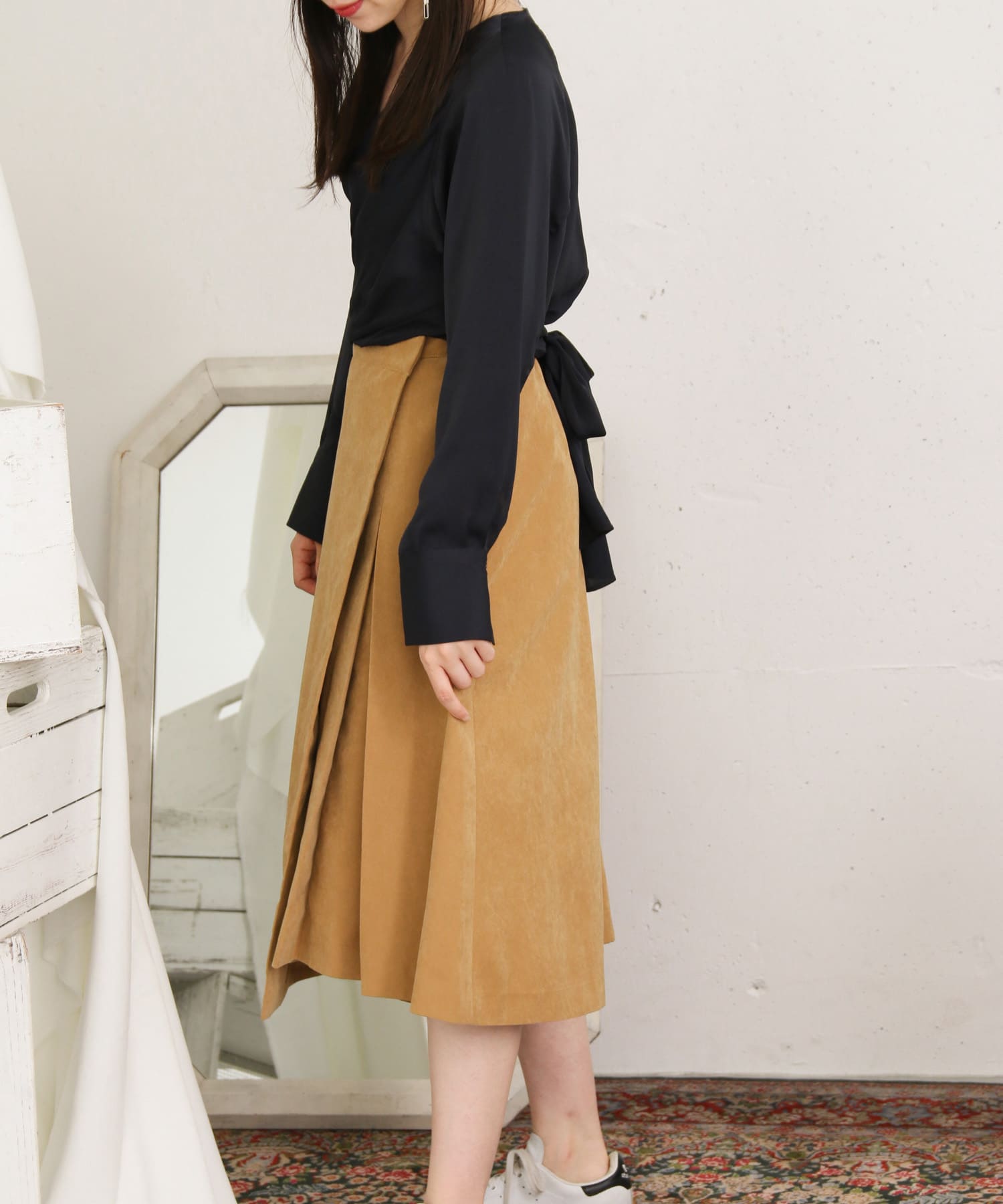 KBF+　ランダムタックアシンメトリースカート∴ ASH BROWN one