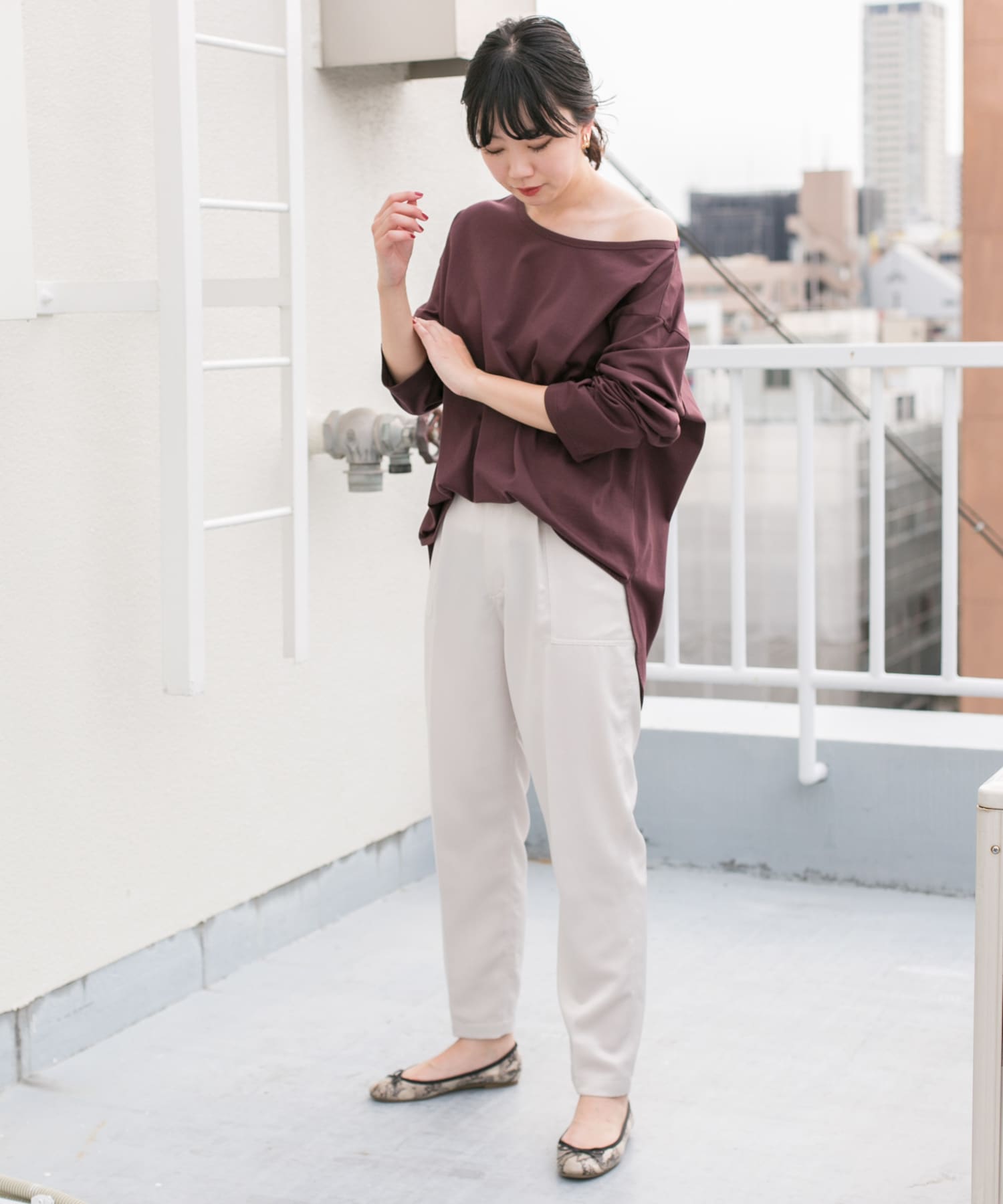 KBF+　アシメネックオーバーロングTシャツ BROWN one