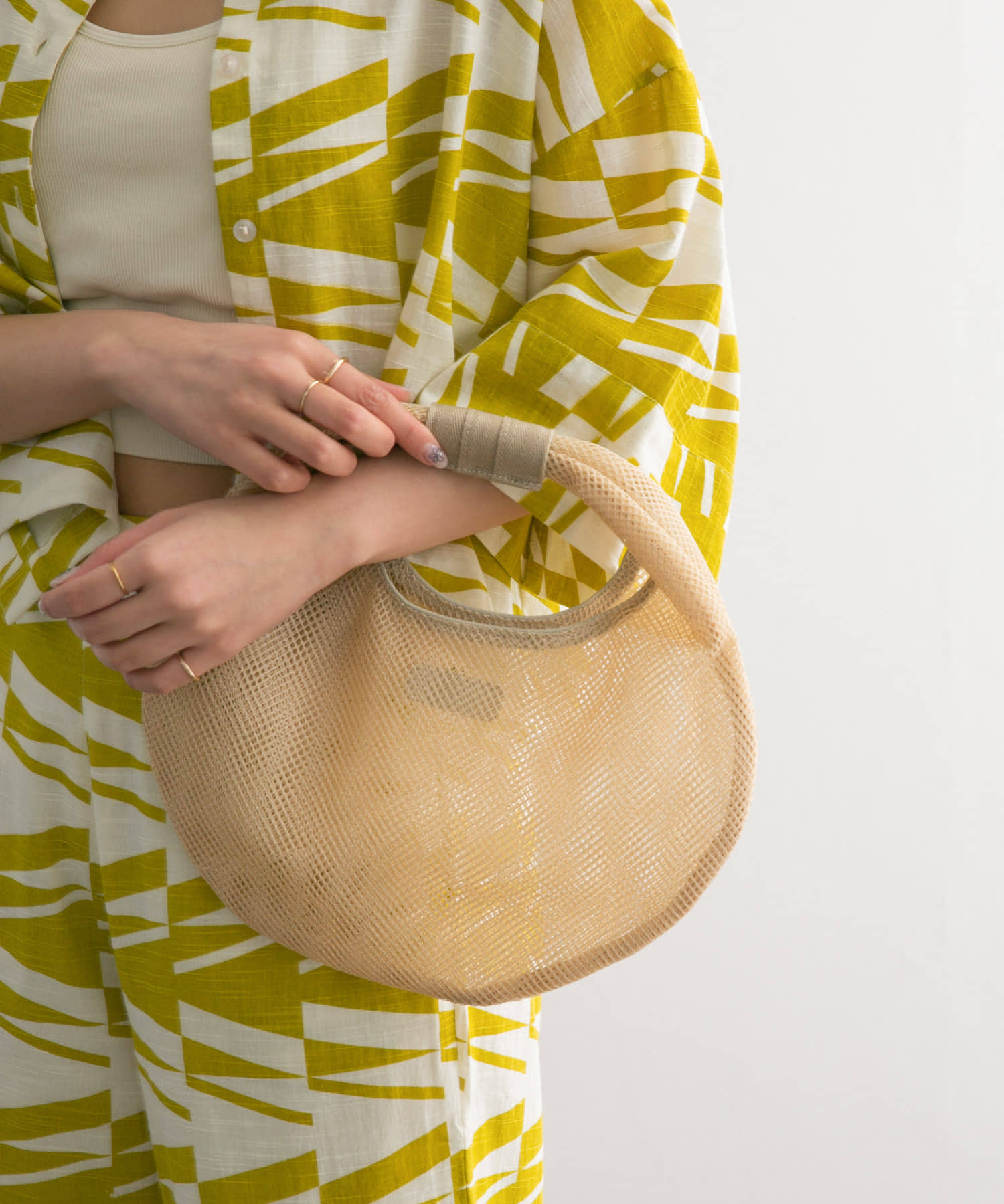 CONTROL FREAK　メッシュラウンドバッグ BEIGE one