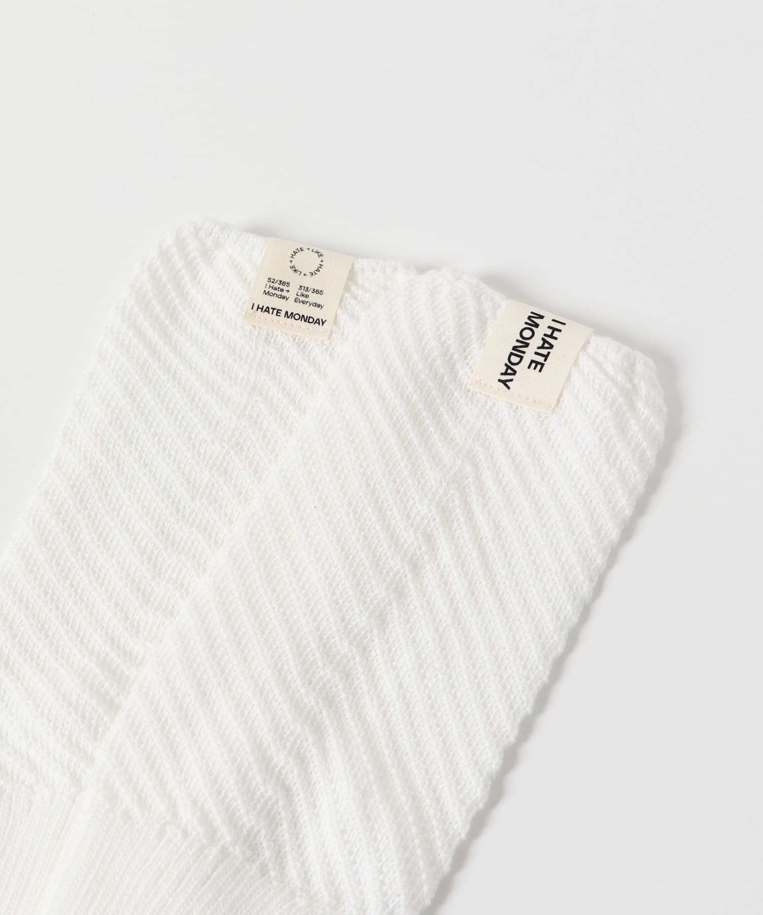 I Hate Monday　OBLIQUE KNEE SOCKS IVORY one