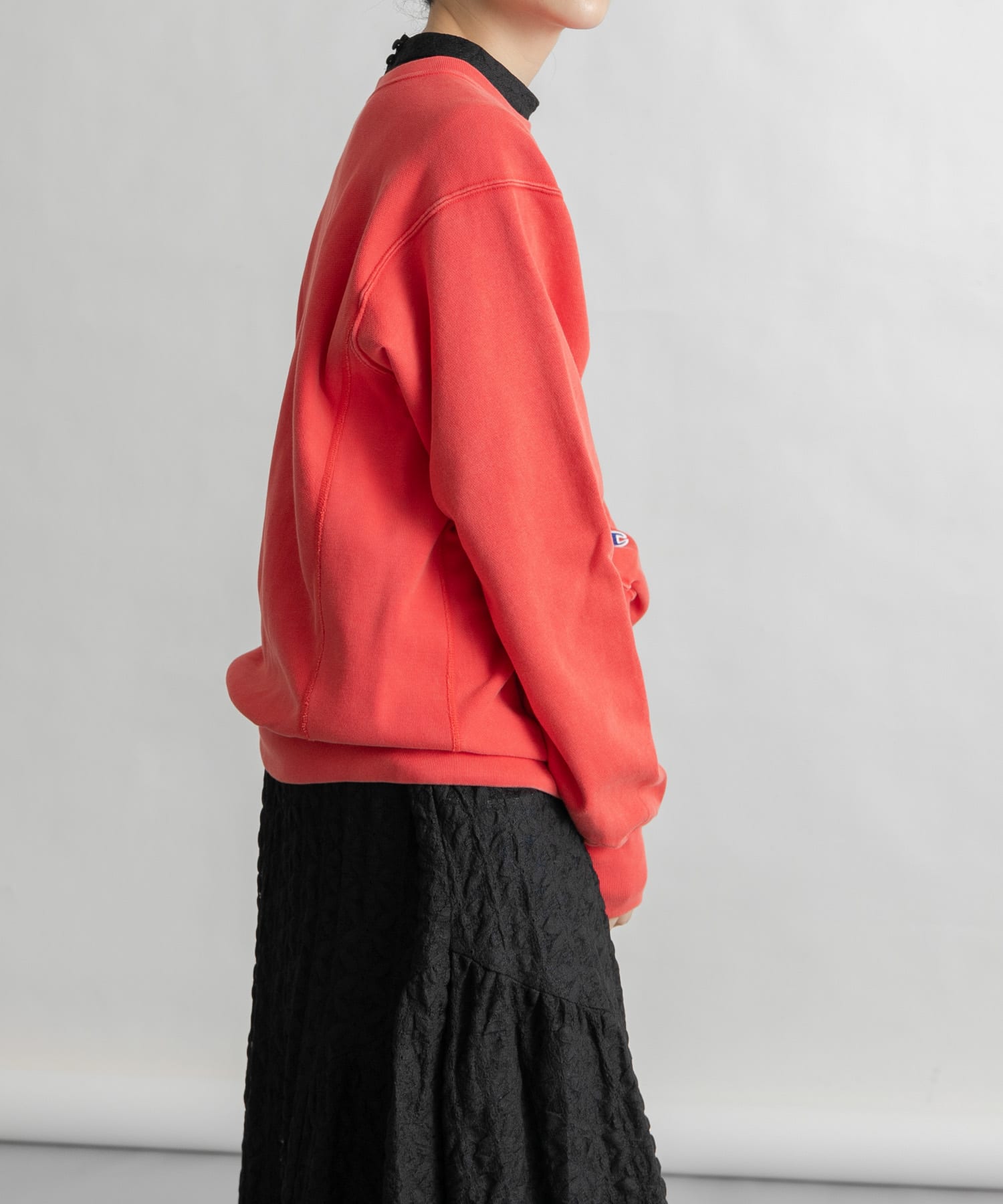 BRIGHT RED