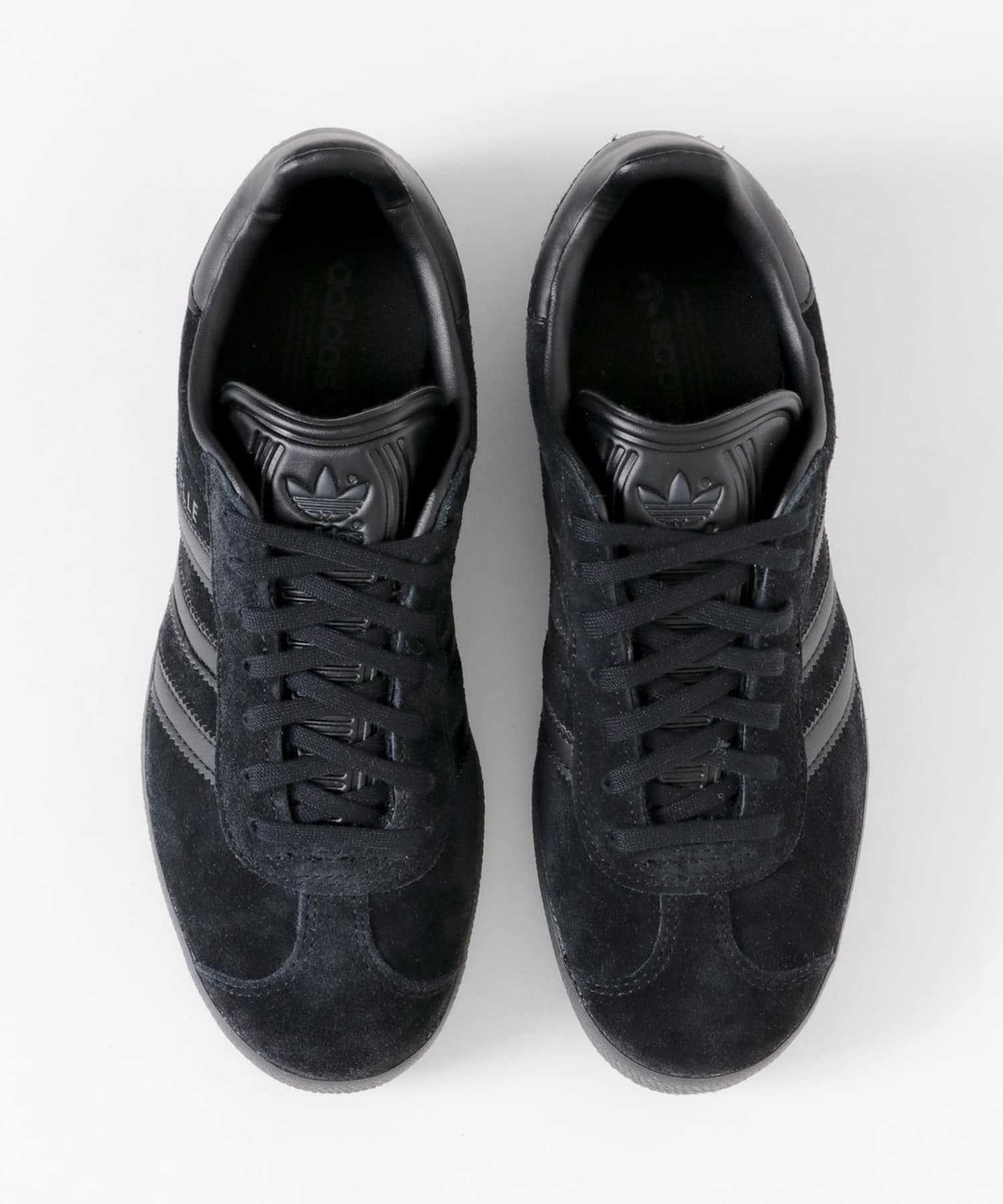 adidas　GAZELLE BLACK 23.5