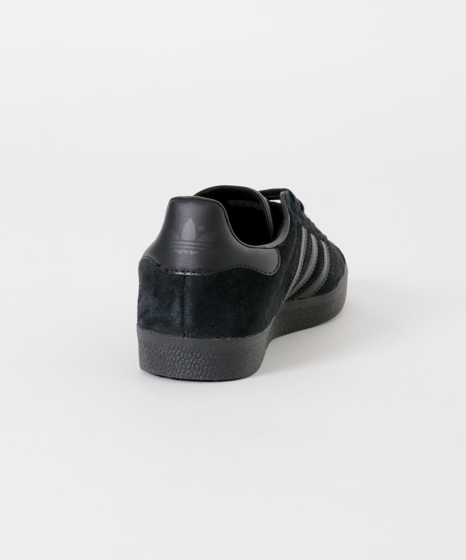 adidas　GAZELLE BLACK 23.5