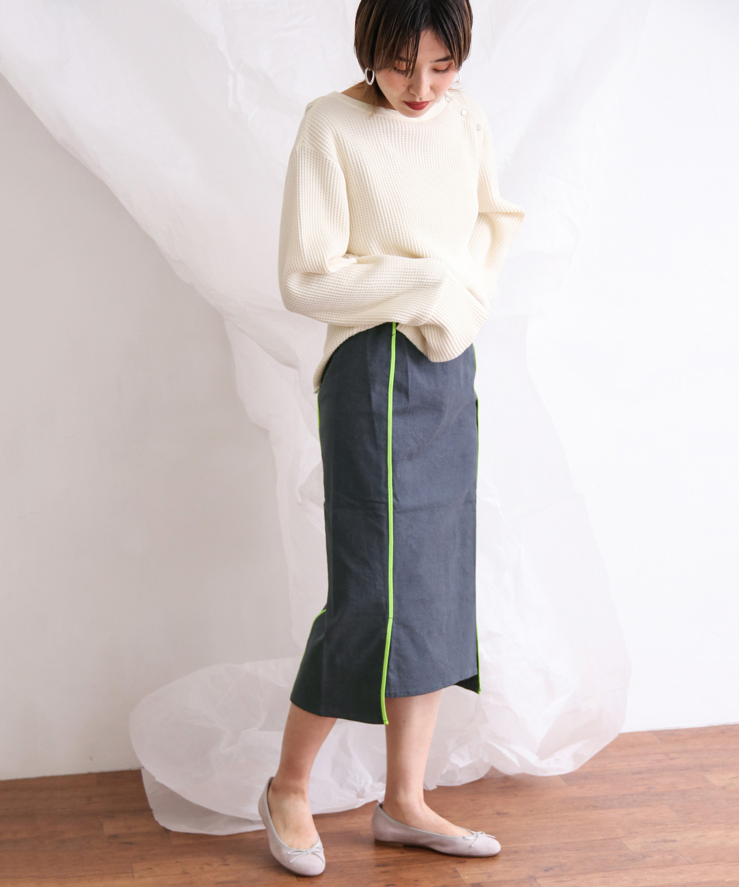 カラーパイピングスカート NVY×LIME one