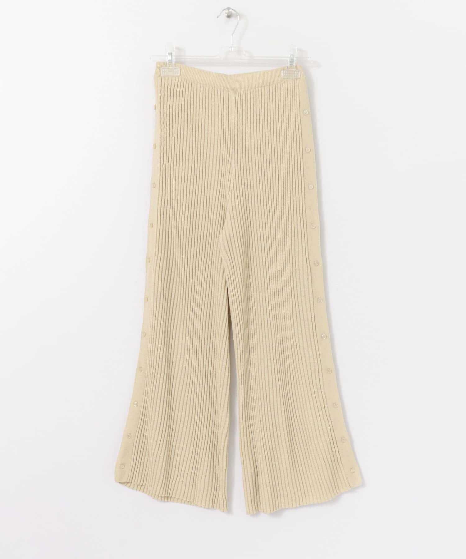 BUTTON SLIT KNIT PANTS
