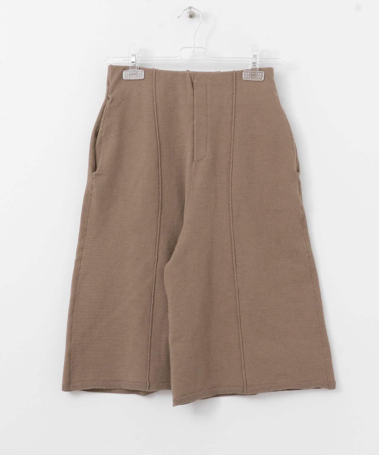PINTACK HALF PANTS