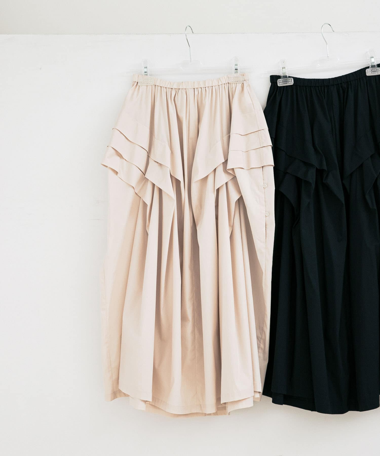 free volume skirt クリーム FREE