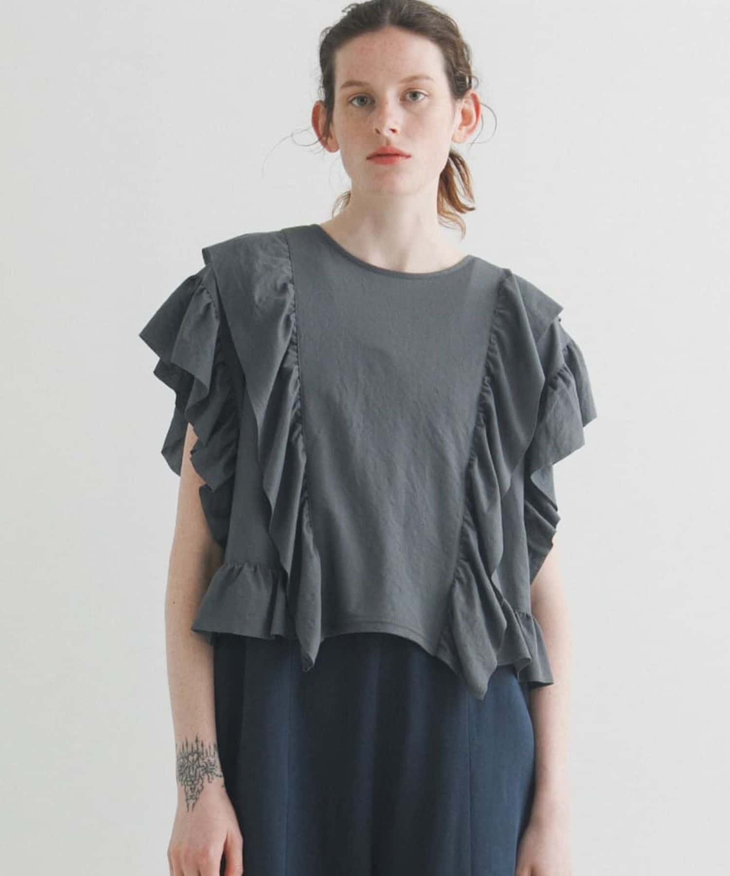 frill frill tee