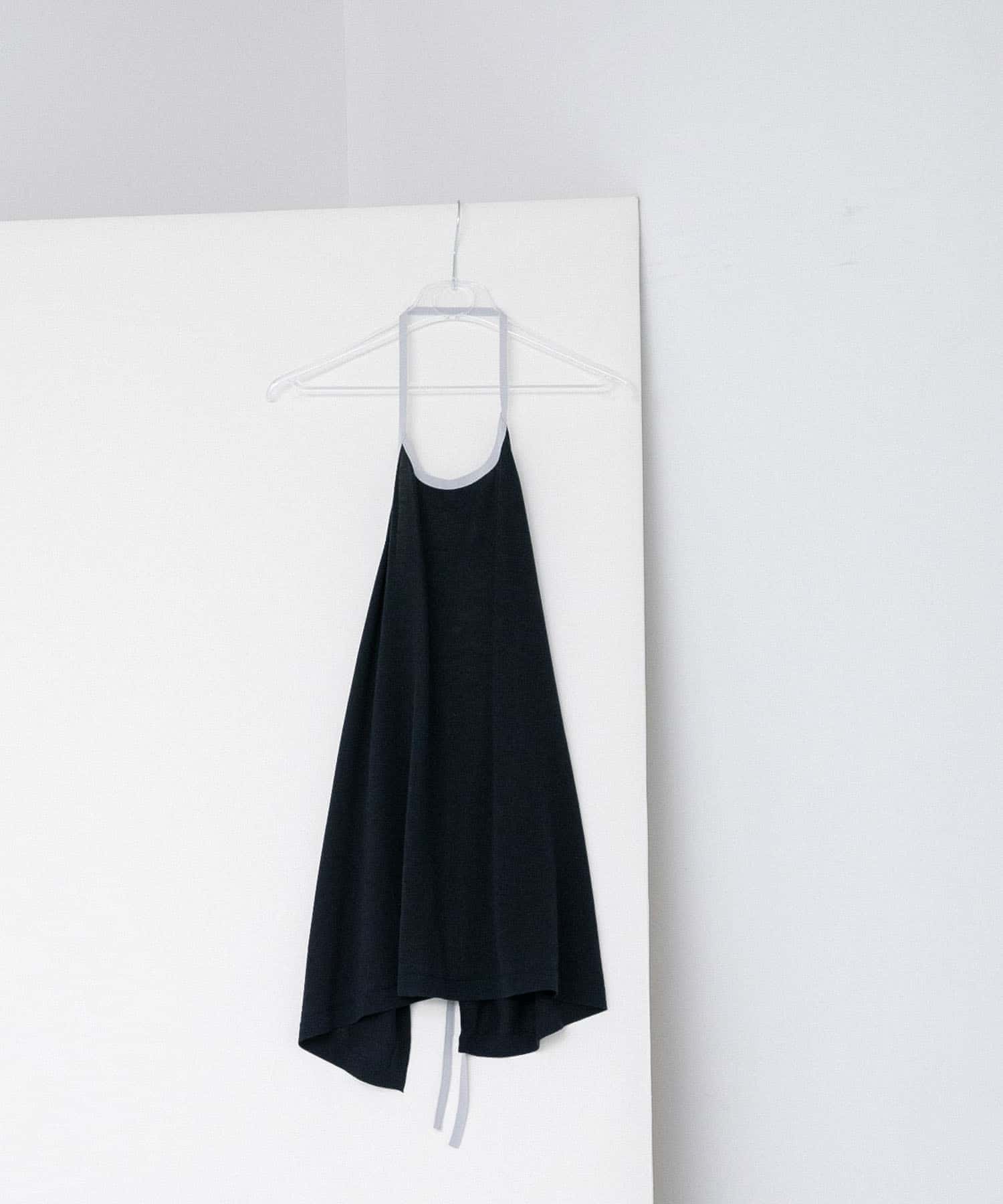 holder neck piping knit