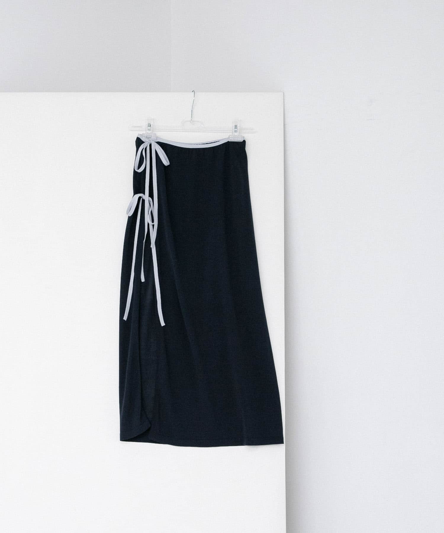 layered piping skirt マリン one
