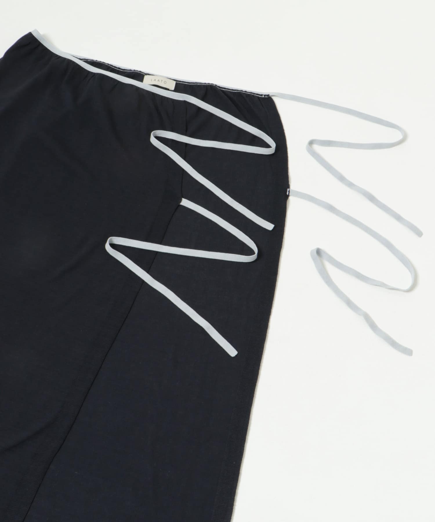 layered piping skirt マリン one