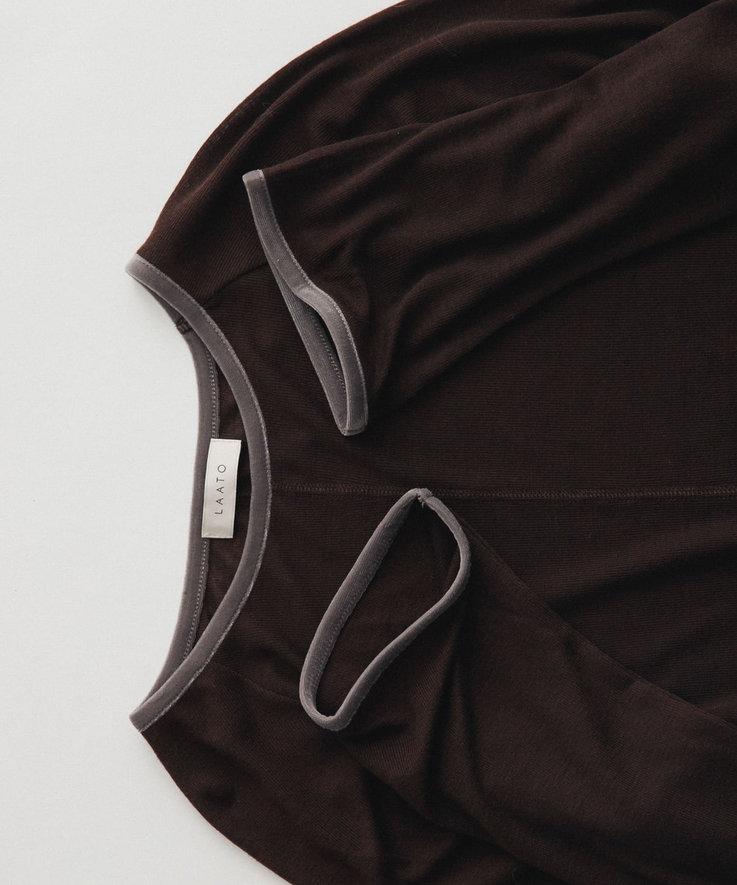 piping velor sheer tee チョコレート FREE