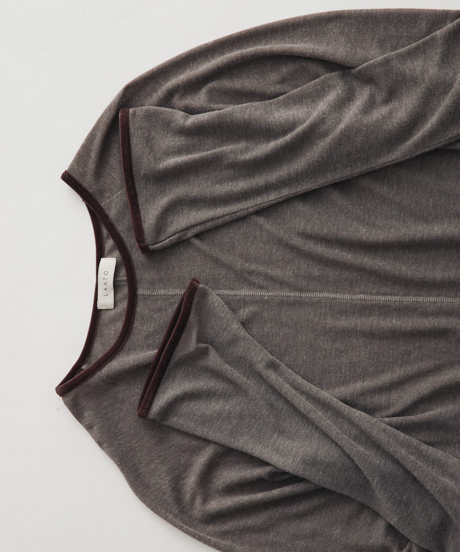 piping velor sheer tee ネズミ FREE