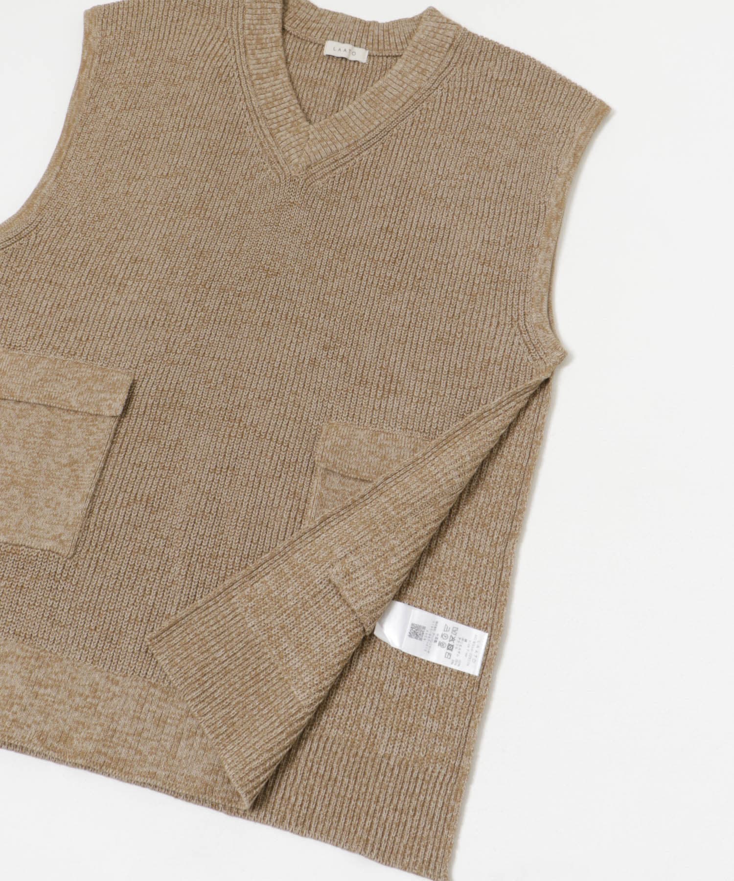 pocketed knit vest サバク FREE