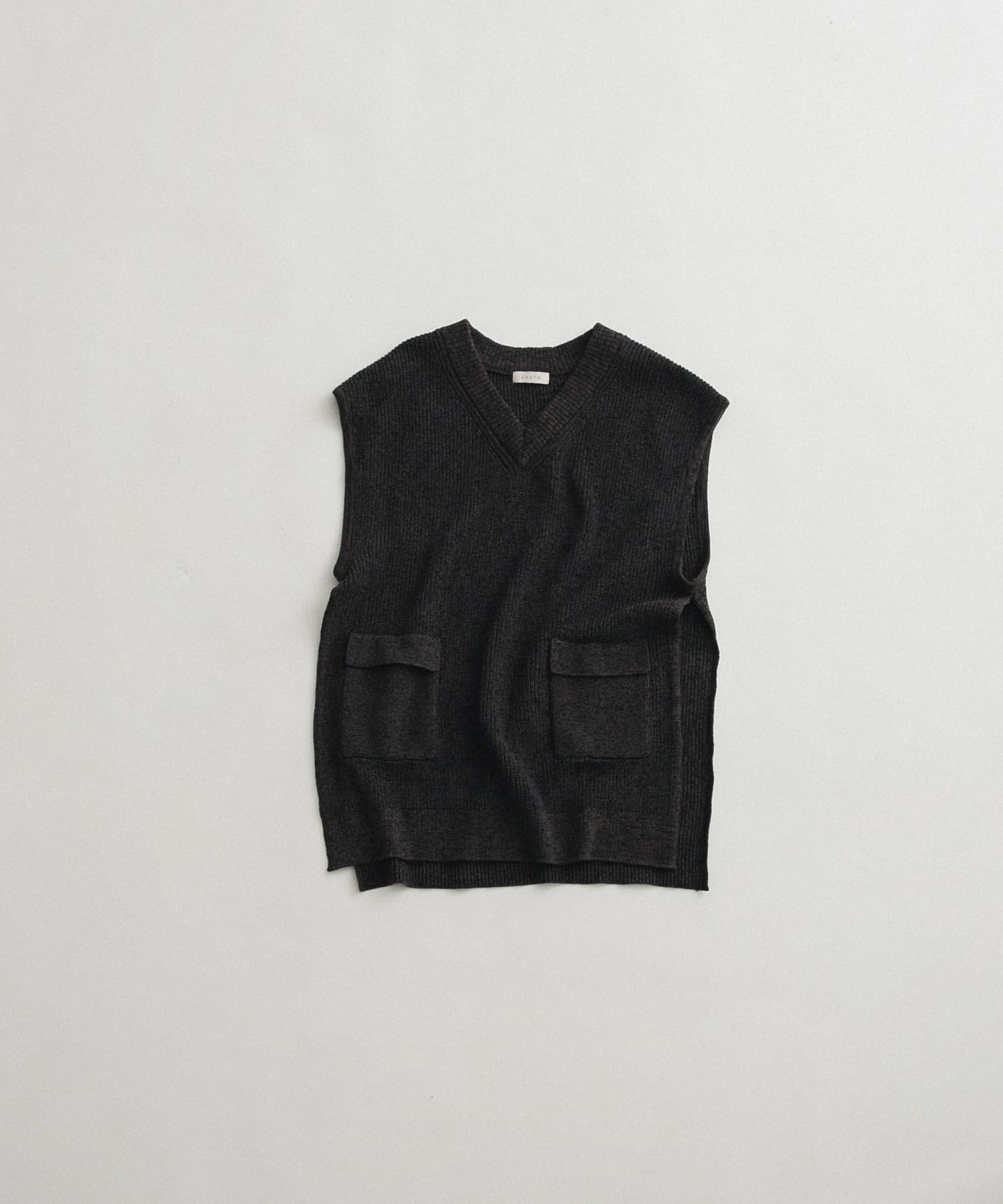 pocketed knit vest ヨゾラ FREE