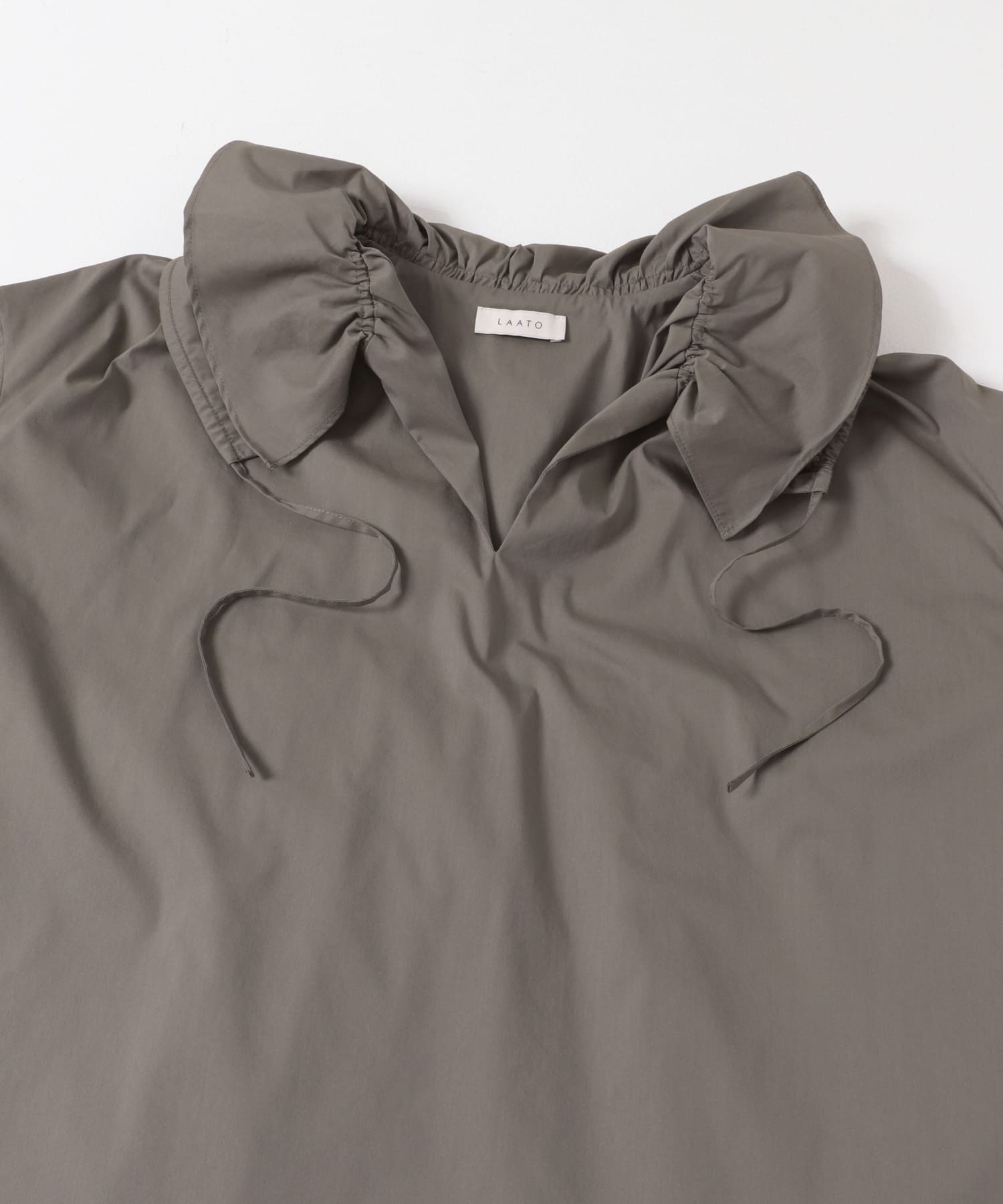 frill skipper blouse セメント FREE