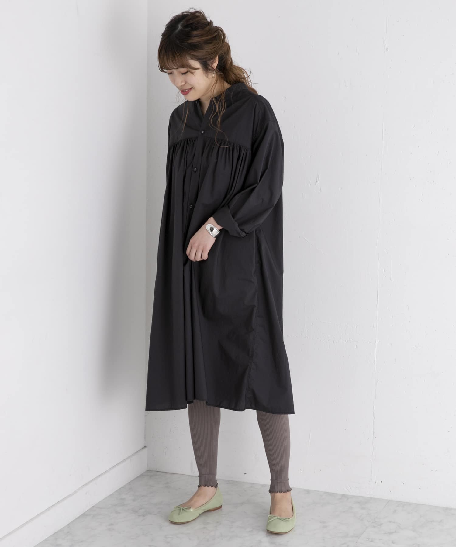 靴下屋　2×2リブ裾メロウ12分丈レギンス グレージュ M-L
