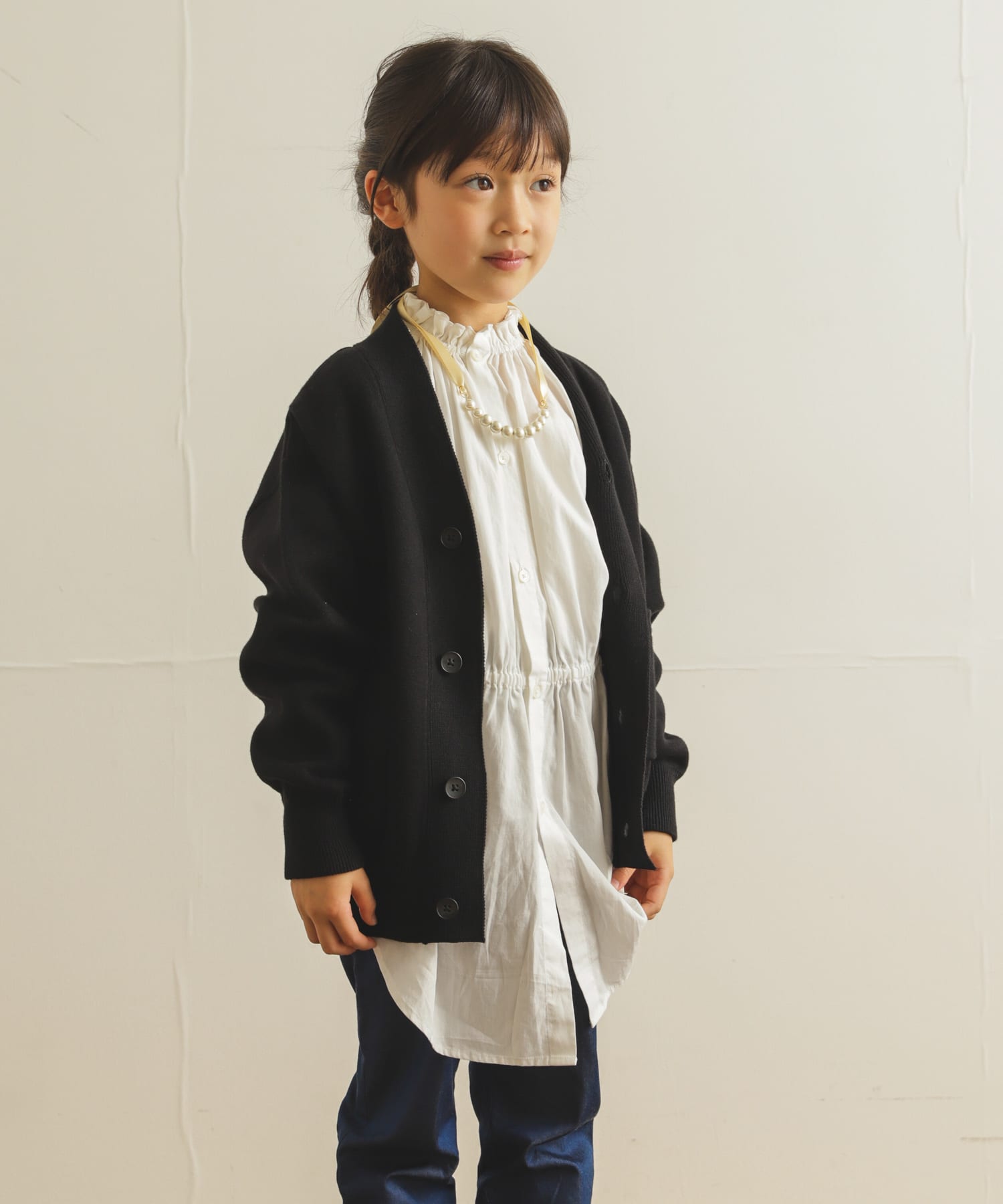 11 WHITE