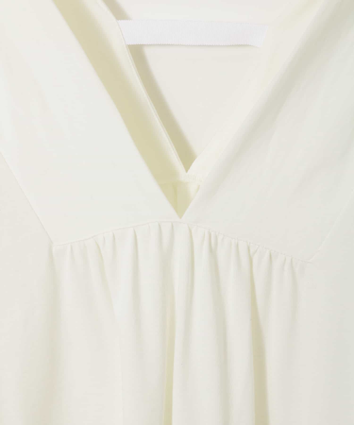 Audrey and John Wad　Deep Vneck Long-Sleeve Long PO o.wht FREE