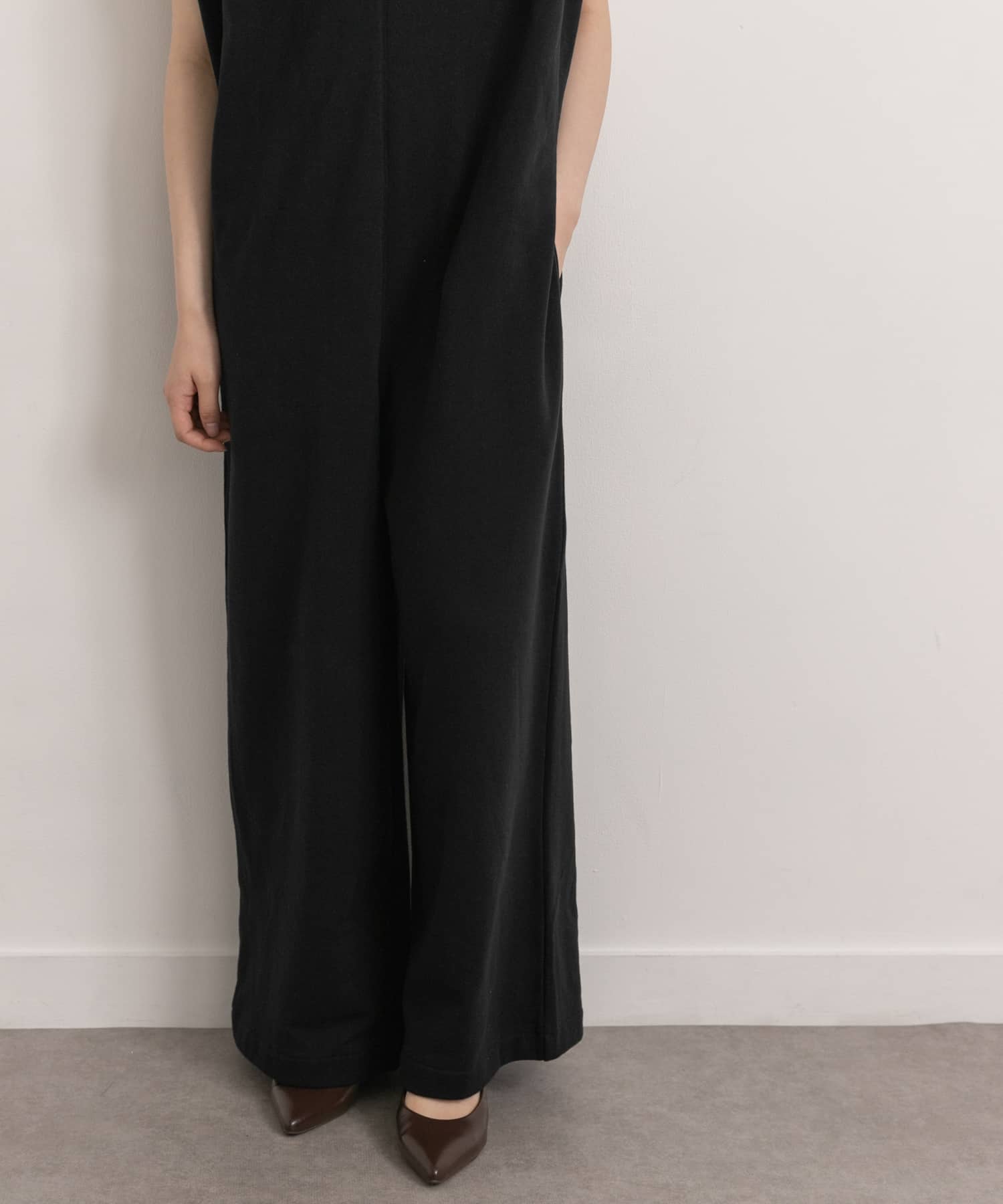 Audrey and John Wad　キーネックノースリーブサロペット blk FREE