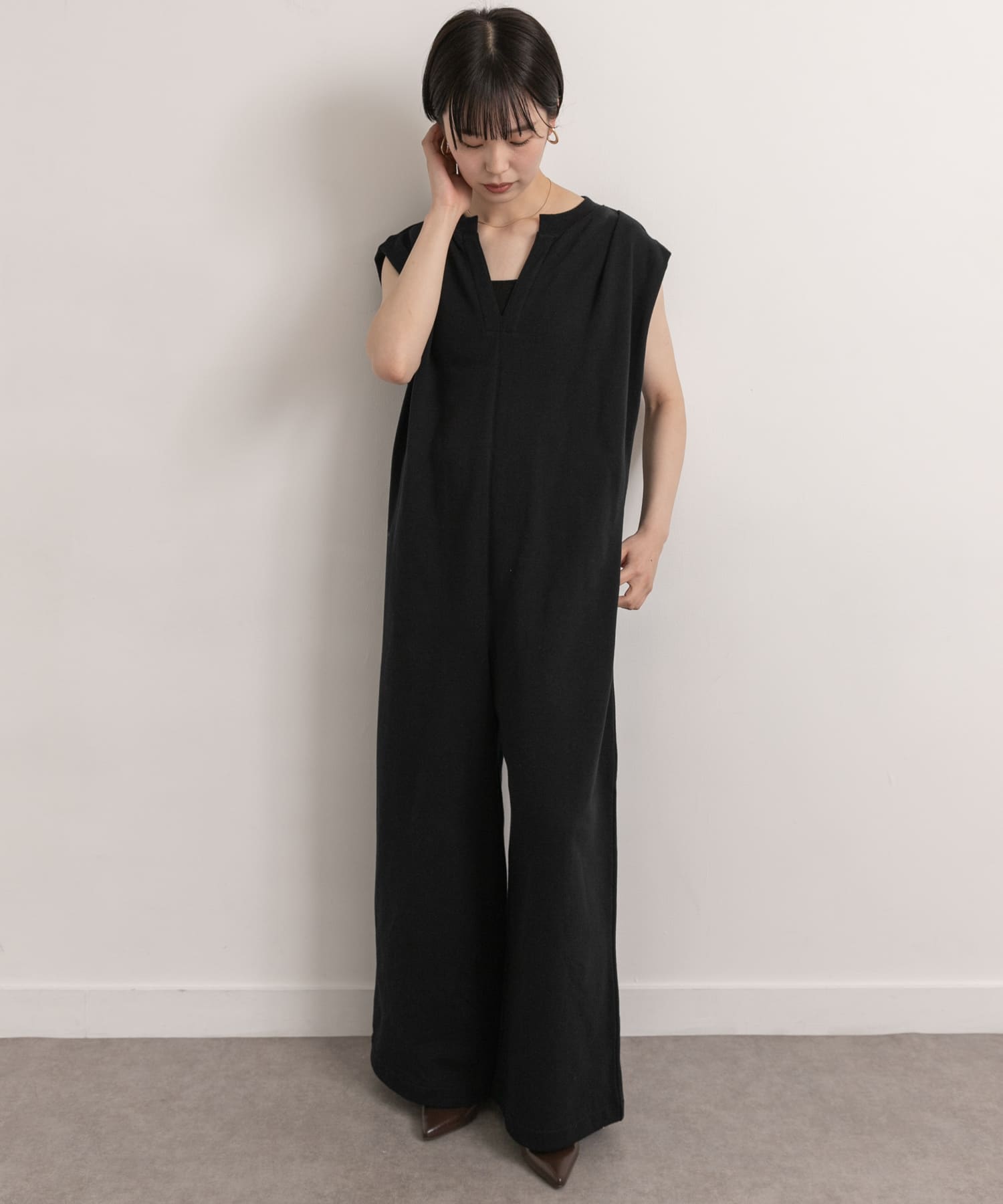 Audrey and John Wad　キーネックノースリーブサロペット blk FREE