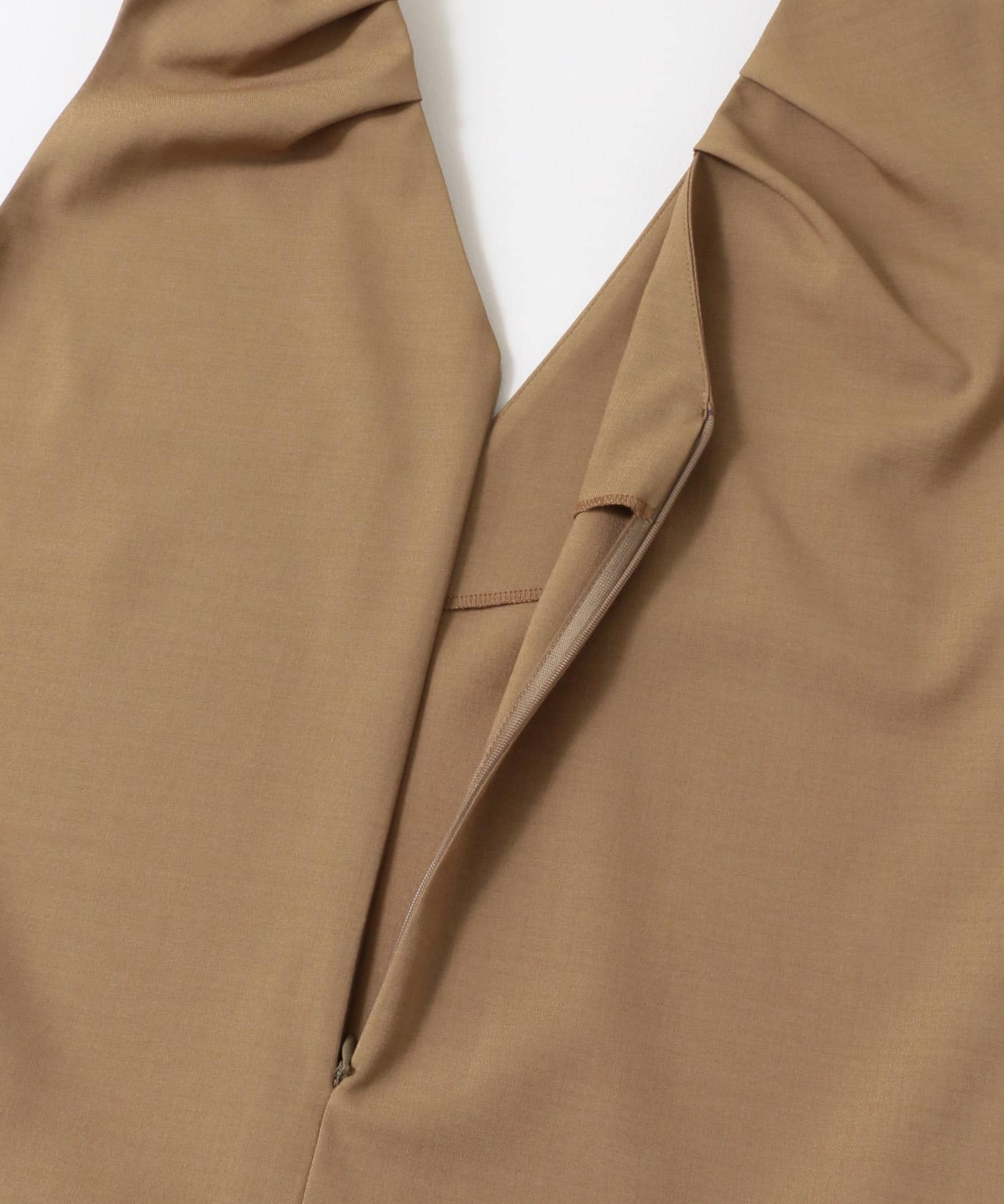 Vネックショートサロペット BROWN FREE