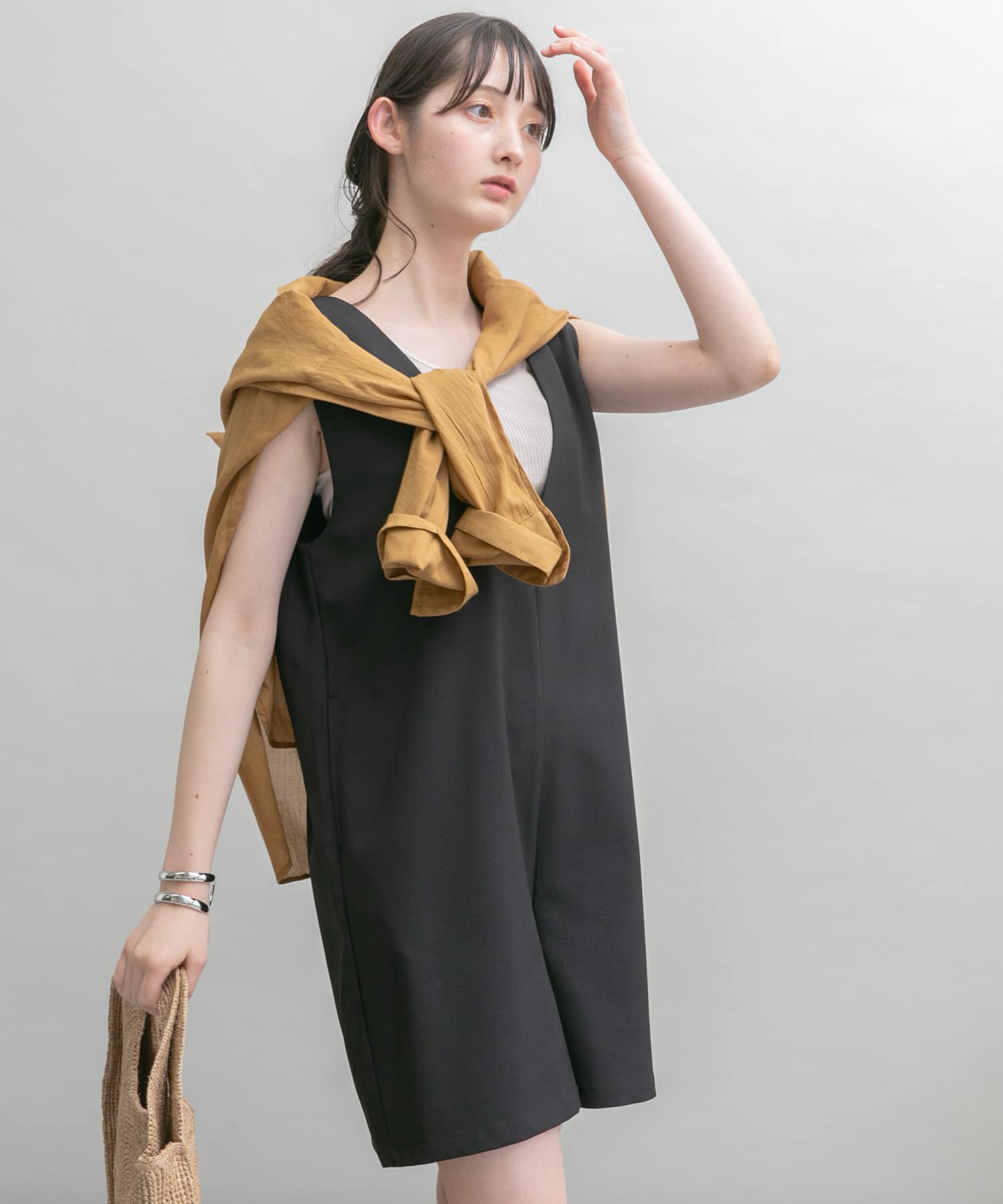 Vネックショートサロペット BLACK FREE
