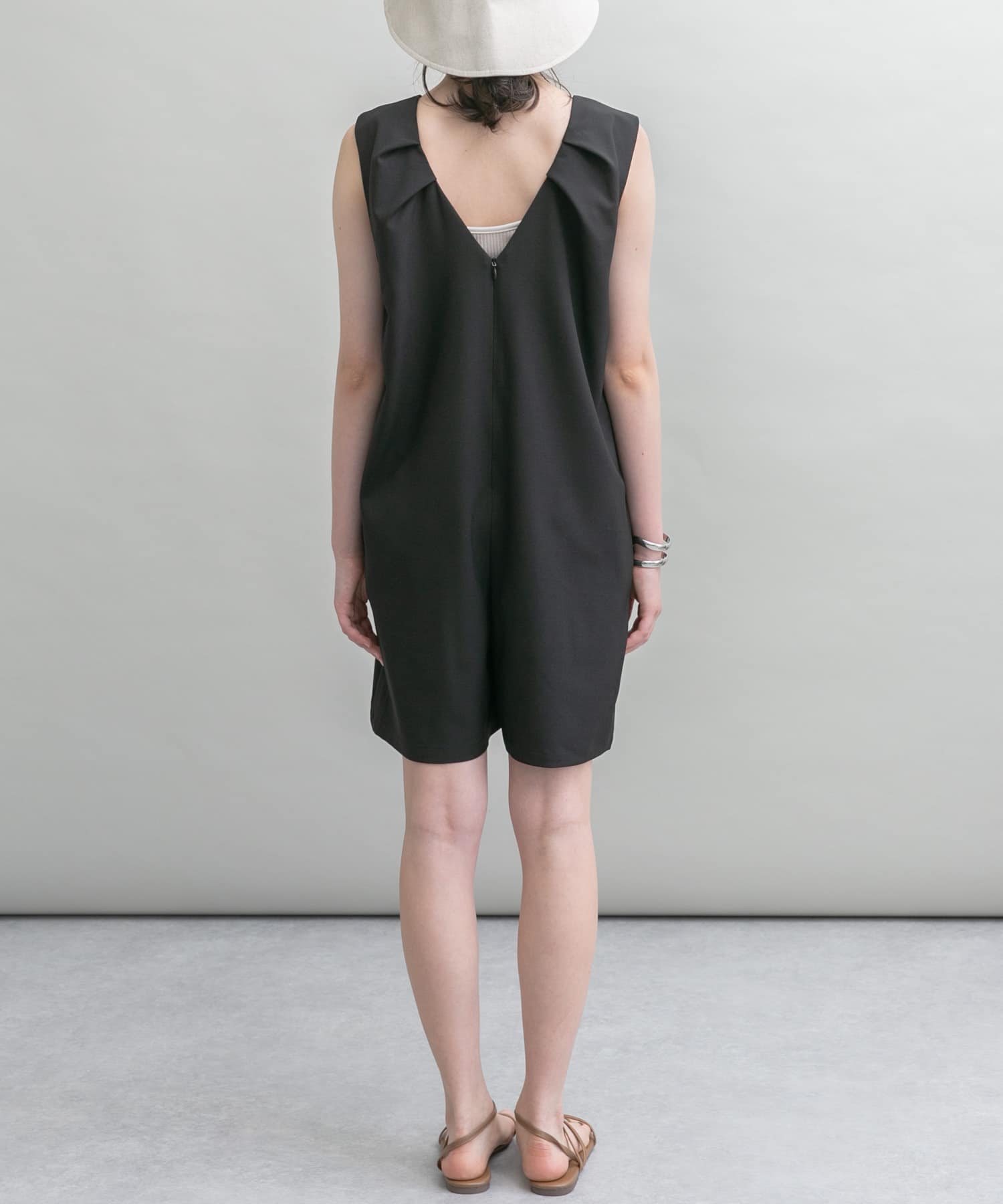 Vネックショートサロペット BLACK FREE